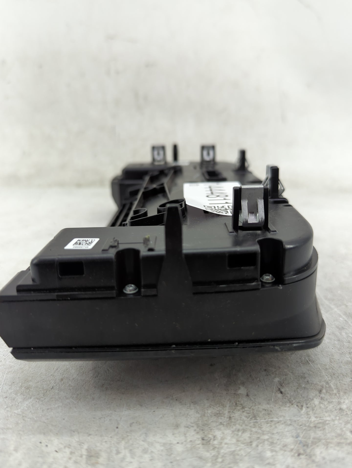 2018 Jaguar F-Pace Climate Control Module Temperature AC/Heater Replacement P/N:JX63-18C858-RB Fits Fits 2019 OEM Used Auto 