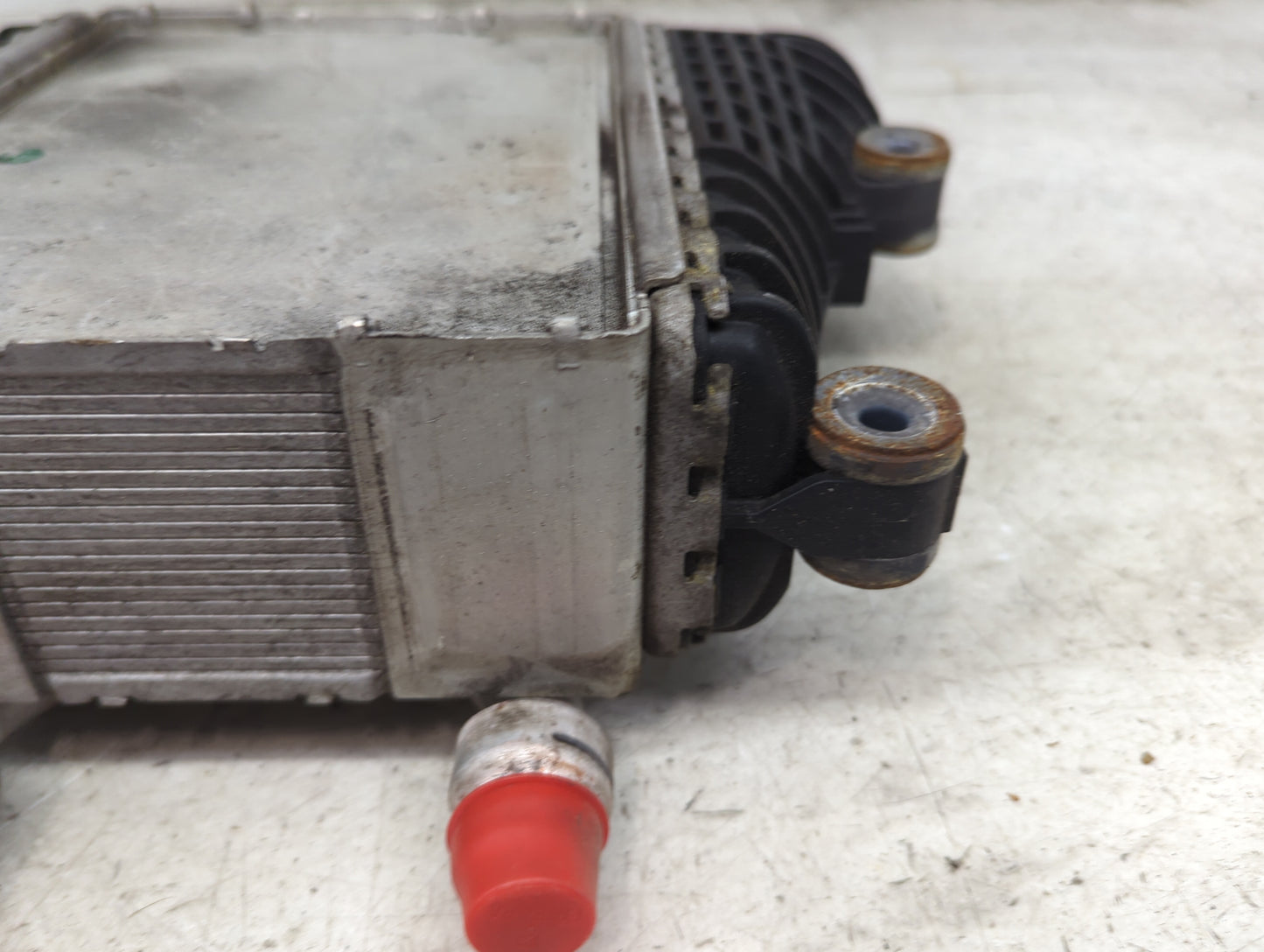 2017-2019 Jaguar F-pace Turbo Intercooler - Oemusedautoparts1.com