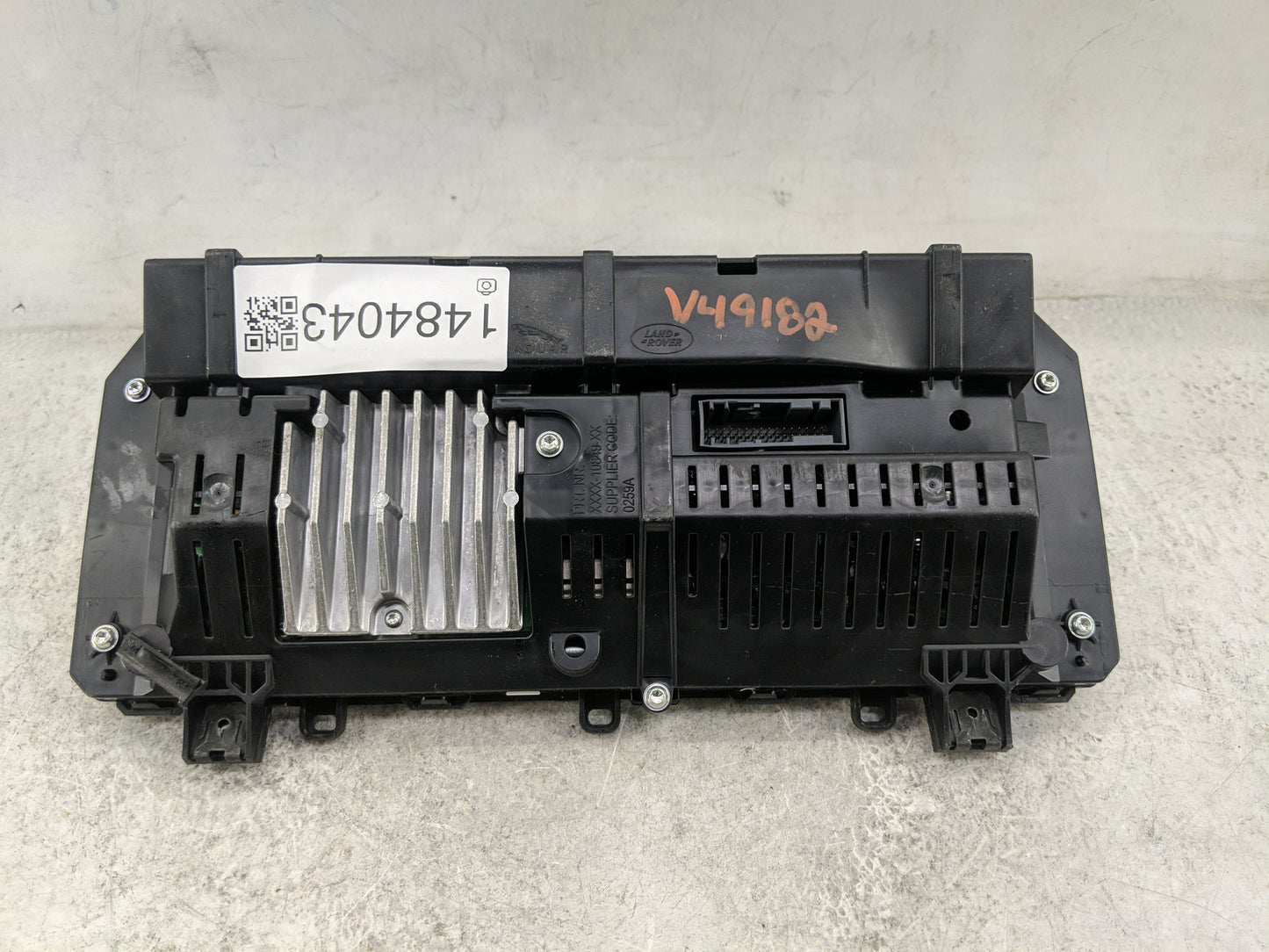 2018 Jaguar F-Pace Instrument Cluster Speedometer Gauges P/N:HK83-10849-LC HK83-14C026-JC, VPHK8F-10849-LC Miles: Fits OEM U