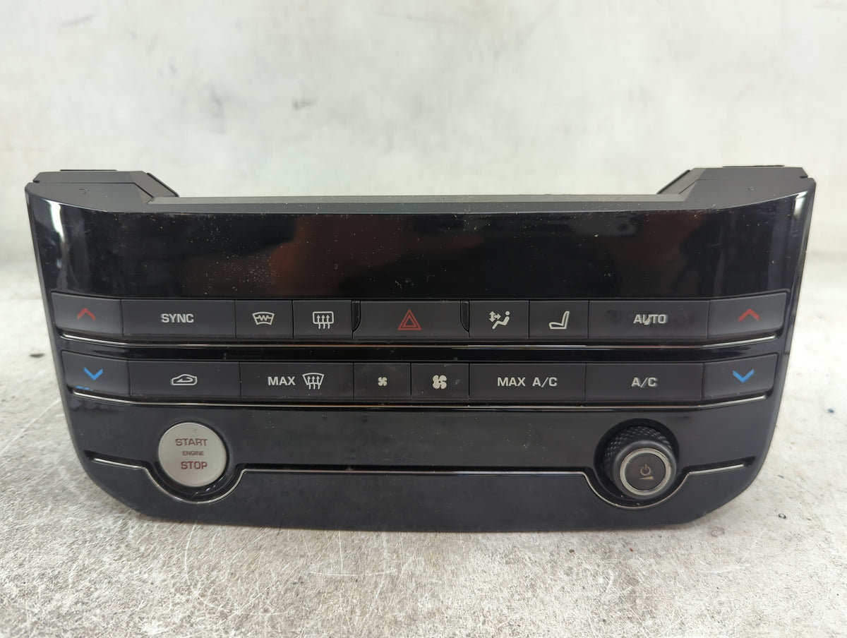 2018 Jaguar F-Pace Climate Control Module Temperature AC/Heater Replacement P/N:JX63-18C858-SB Fits OEM Used Auto Parts - Oe