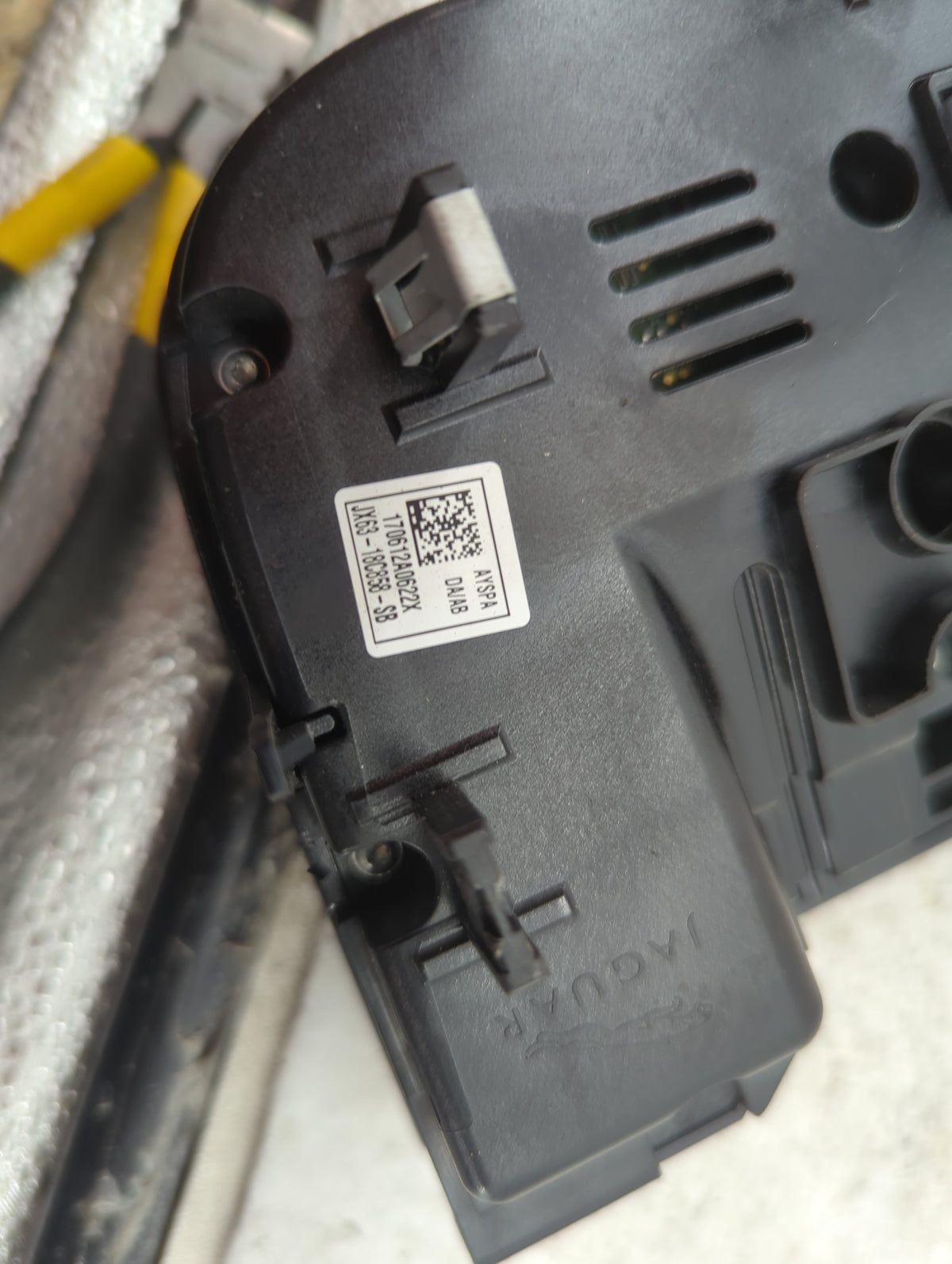 2018 Jaguar F-Pace Climate Control Module Temperature AC/Heater Replacement P/N:JX63-18C858-SB Fits OEM Used Auto Parts - Oe