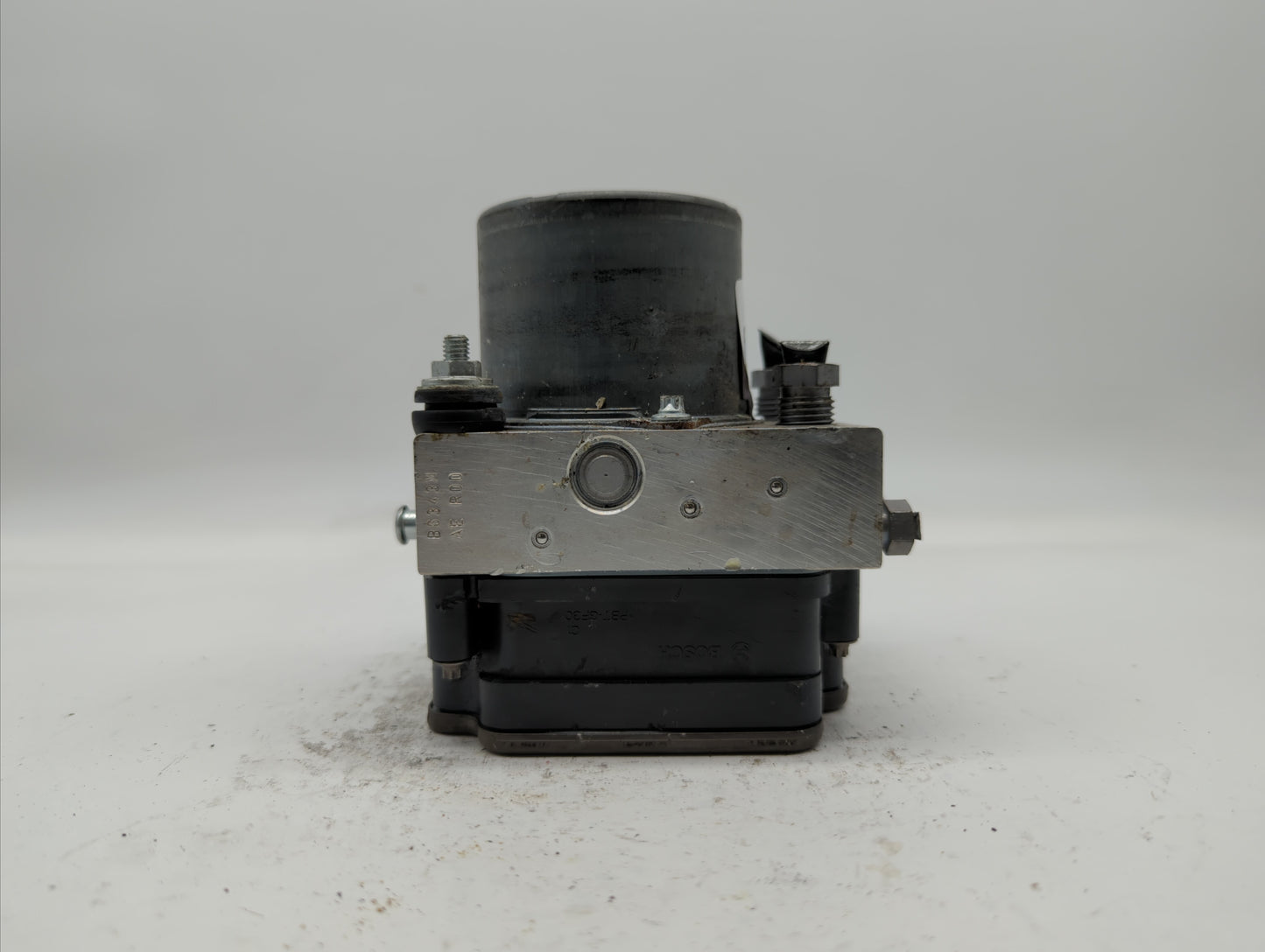 2018 Jaguar F-Pace ABS Pump Control Module Replacement P/N:HK83-14F447-CF Fits Fits 2019 OEM Used Auto Parts - Oemusedautopa