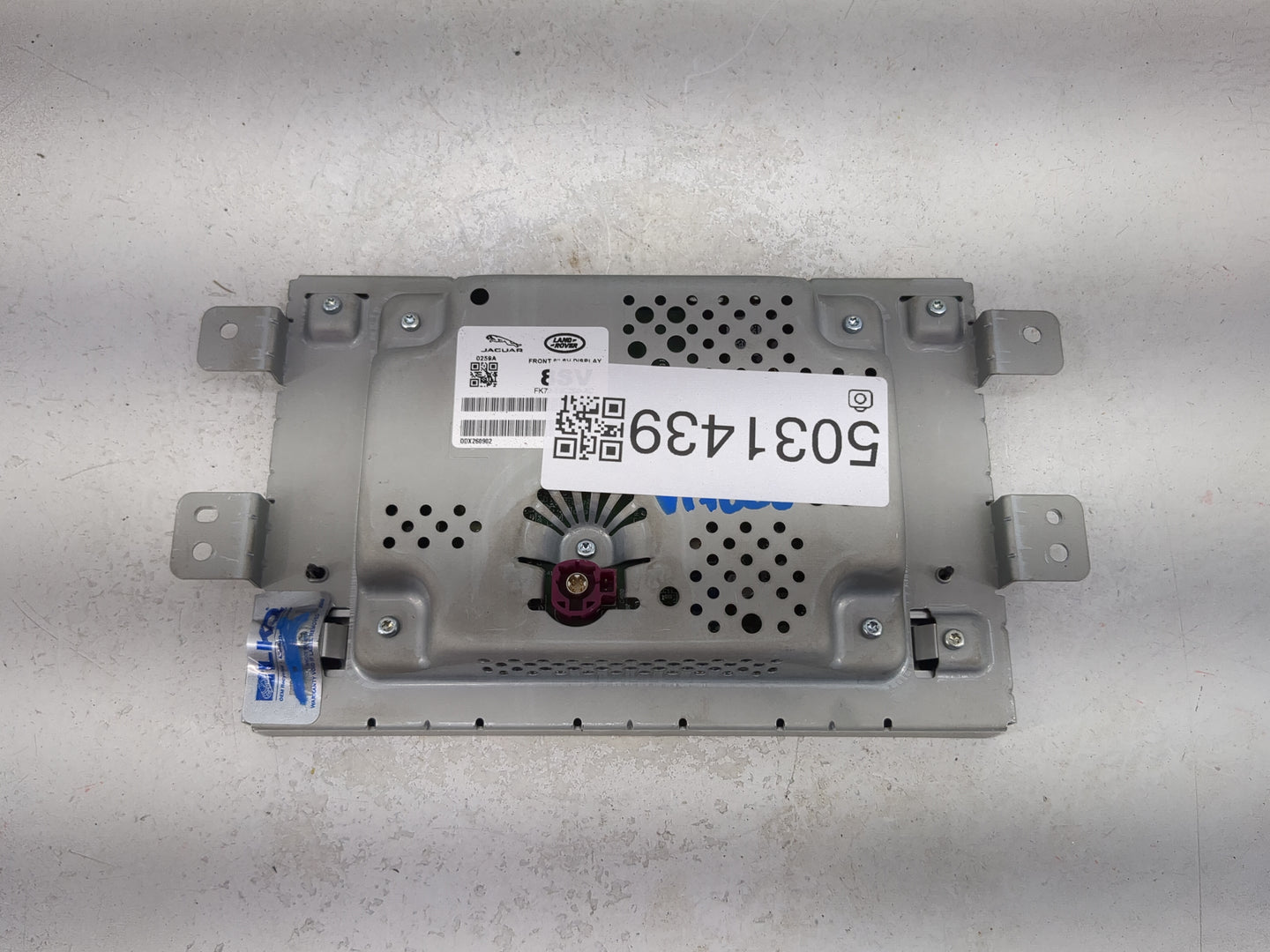 2017-2018 Jaguar F-pace Information Display Screen 5031439 - Oemusedautoparts1.com