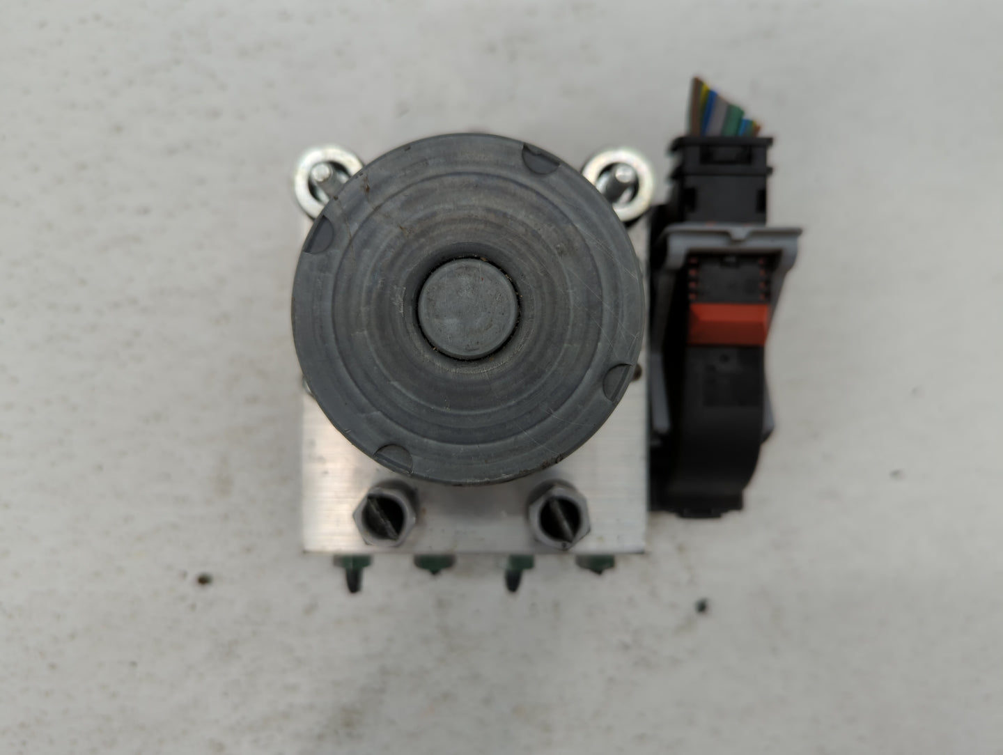2018-2019 Jaguar F-Pace ABS Pump Control Module Replacement P/N:HK83-14F447-CF Fits Fits 2018 2019 OEM Used Auto Parts - Oem