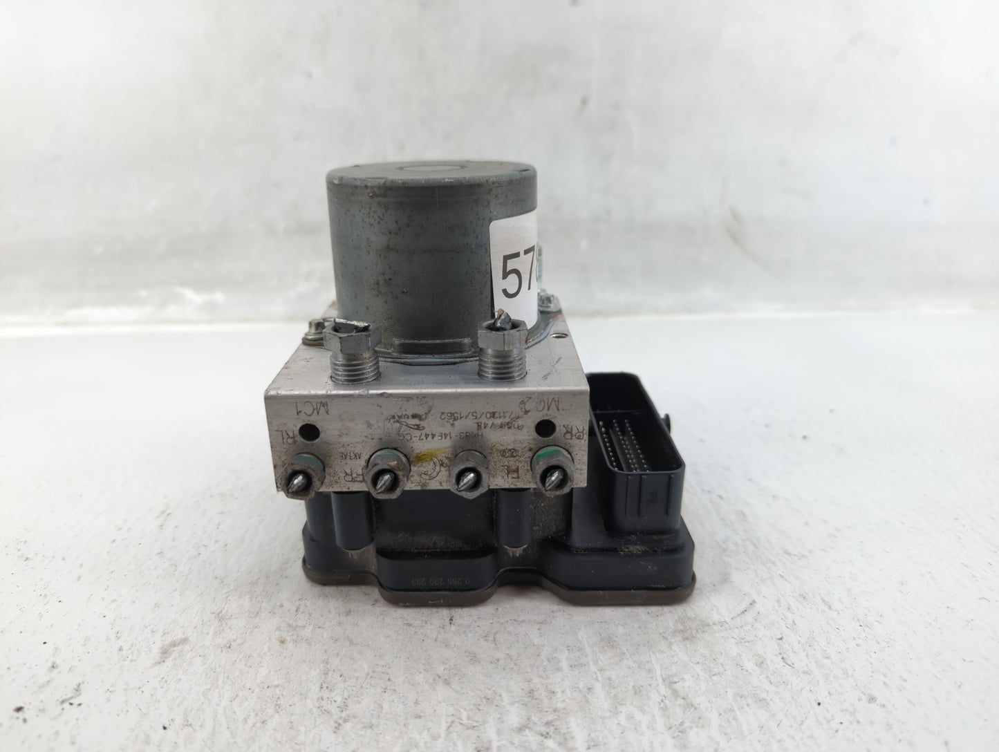 2018-2019 Jaguar F-Pace ABS Pump Control Module Replacement P/N:HK83-14F447-CC HK83-14F447-CF Fits Fits 2018 2019 OEM Used A