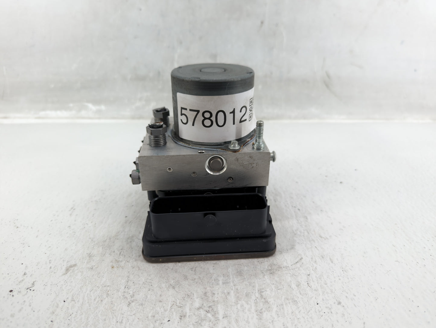 2018-2019 Jaguar F-Pace ABS Pump Control Module Replacement P/N:HK83-14F447-CC HK83-14F447-CF Fits Fits 2018 2019 OEM Used A
