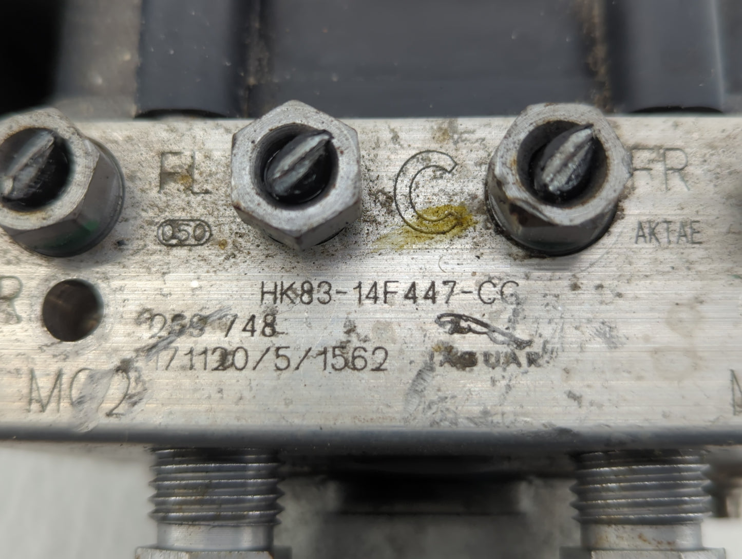 2018-2019 Jaguar F-Pace ABS Pump Control Module Replacement P/N:HK83-14F447-CC HK83-14F447-CF Fits Fits 2018 2019 OEM Used A