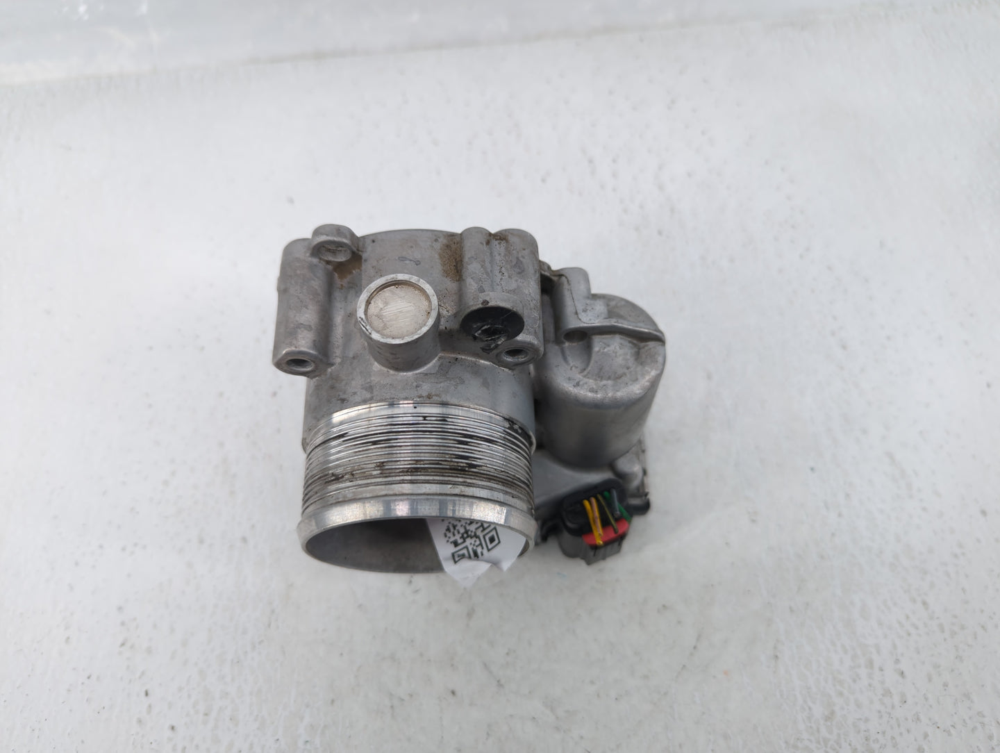 2017-2019 Jaguar F-Pace Throttle Body P/N:G4D3-9F991-AA Fits Fits 2017 2018 2019 OEM Used Auto Parts - Oemusedautoparts1.com