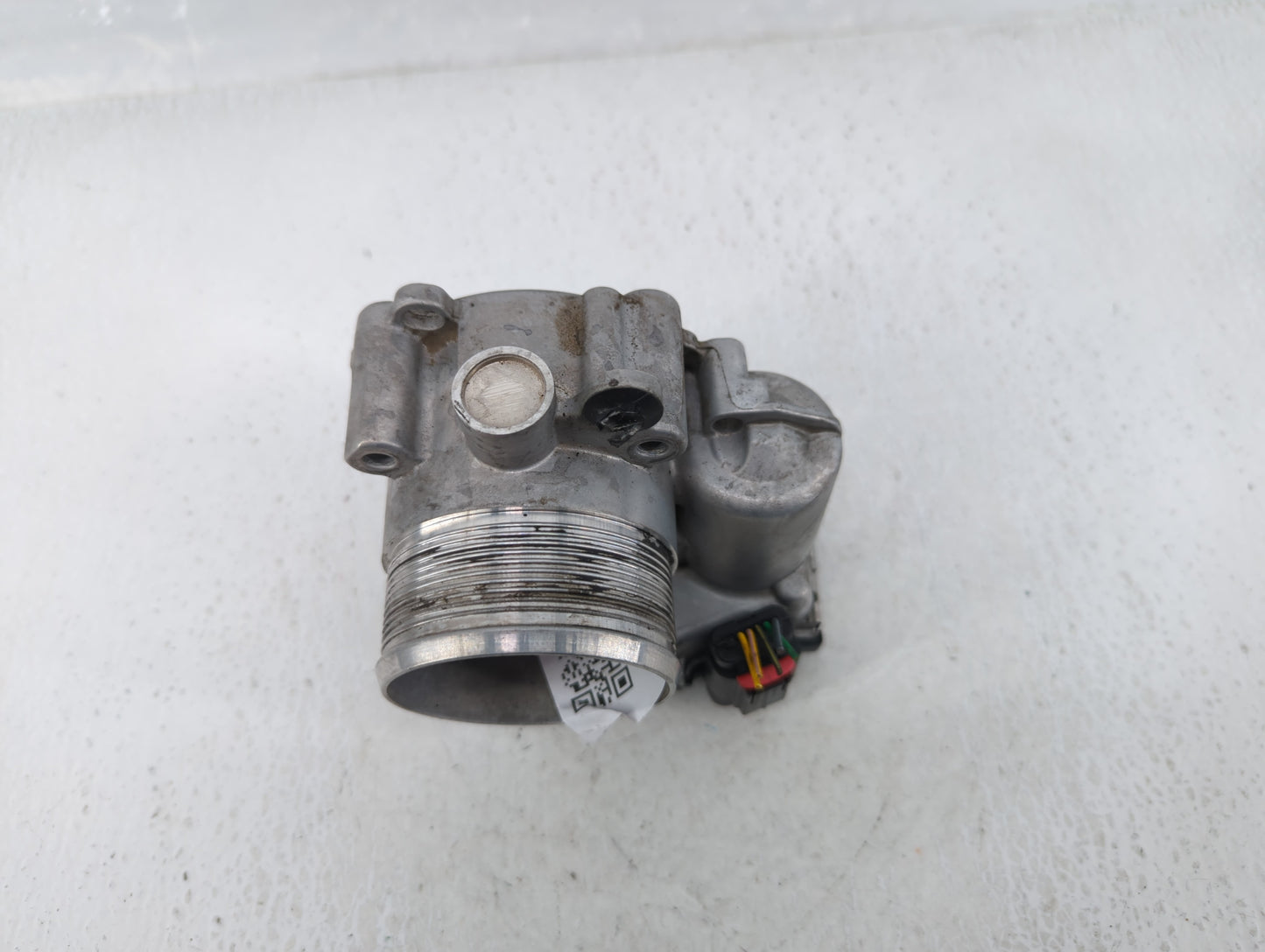 2017-2019 Jaguar F-Pace Throttle Body P/N:G4D3-9F991-AA Fits Fits 2017 2018 2019 OEM Used Auto Parts - Oemusedautoparts1.com