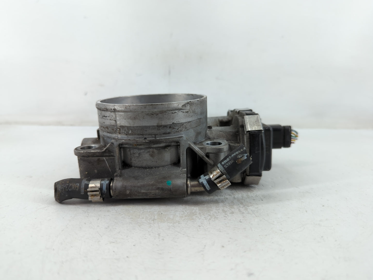 2017-2020 Jaguar F-Pace Throttle Body P/N:DX23-9F991-AB A2C90654700 Fits Fits 2013 2014 2015 2016 2017 2018 2019 2020 OEM Us