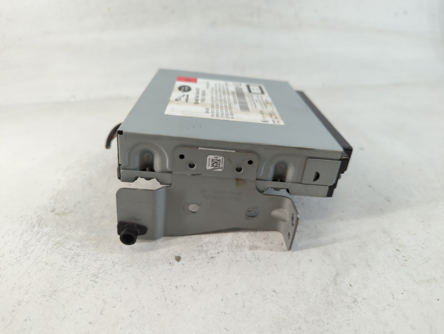 2017-2018 Jaguar F-Pace Radio AM FM Cd Player Receiver Replacement P/N:FW93-11B608-AD Fits Fits 2017 2018 OEM Used Auto Part