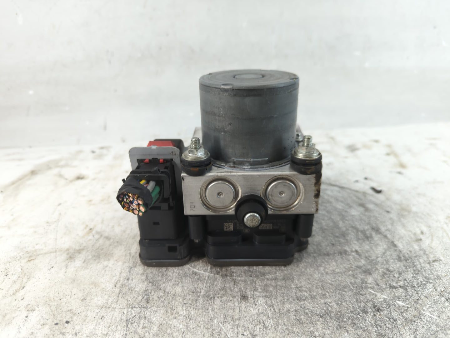 2018-2019 Jaguar F-Pace ABS Pump Control Module Replacement P/N:HK83-14F417-CF Fits Fits 2018 2019 OEM Used Auto Parts - Oem
