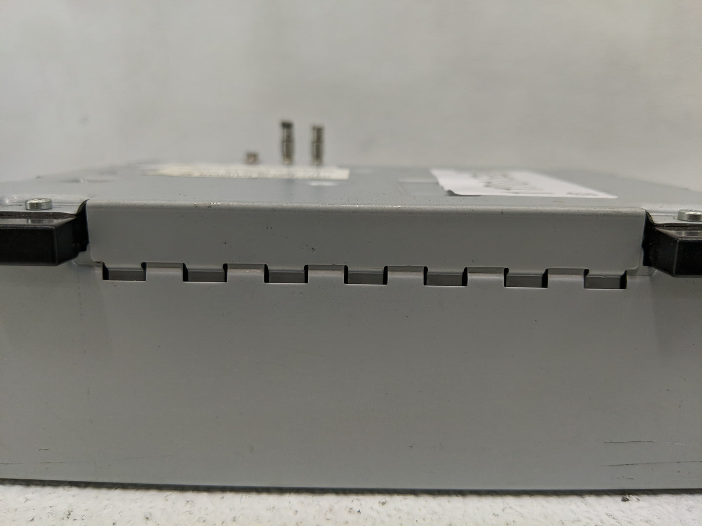 2017-2018 Jaguar Xe Radio AM FM Cd Player Receiver Replacement P/N:HY32-18K812-DF Fits Fits 2017 2018 OEM Used Auto Parts - 