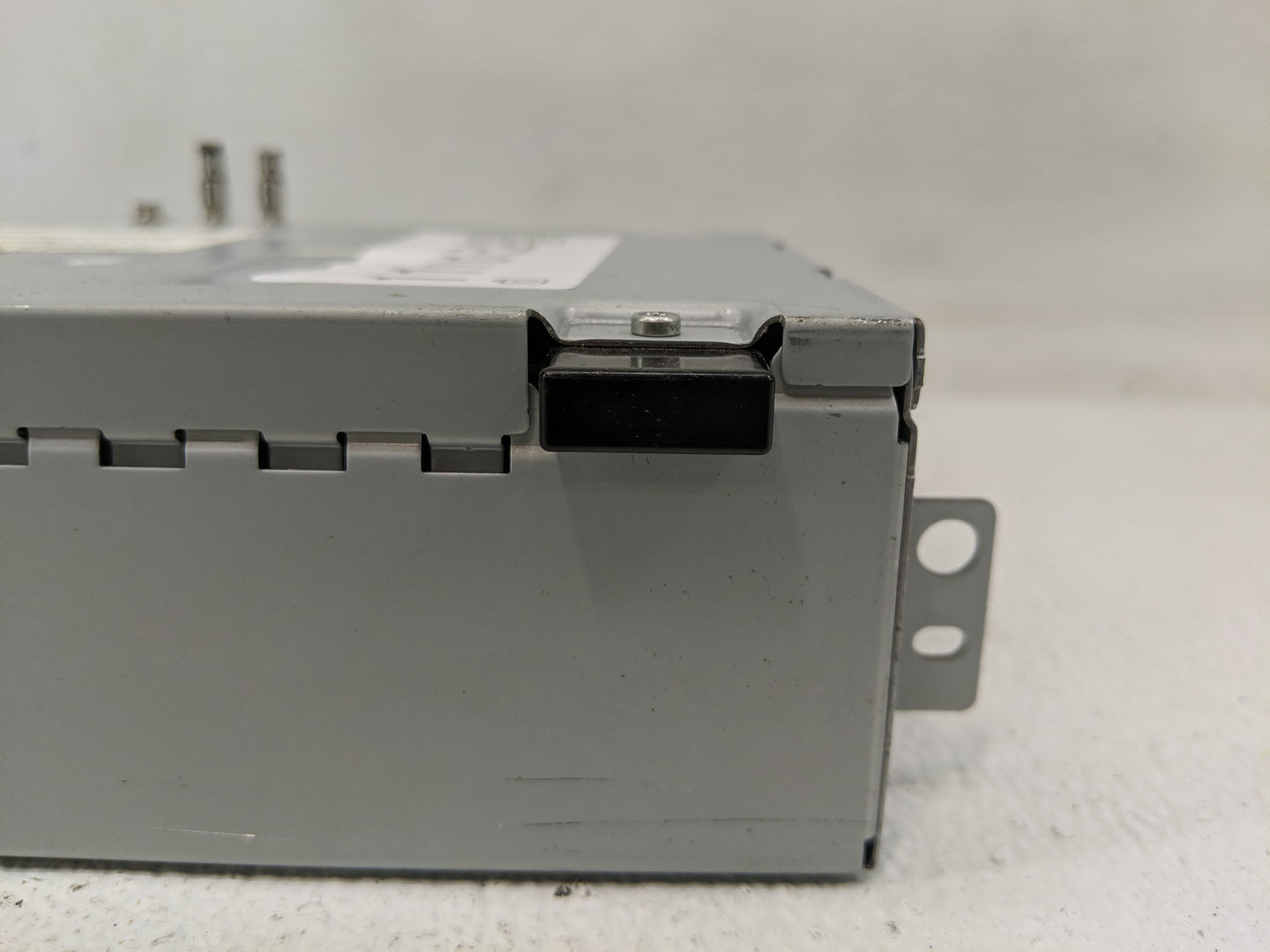 2017-2018 Jaguar Xe Radio AM FM Cd Player Receiver Replacement P/N:HY32-18K812-DF Fits Fits 2017 2018 OEM Used Auto Parts - 