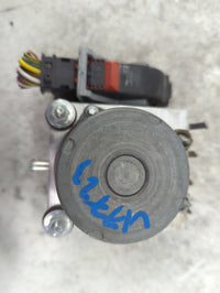 2018 Jaguar Xe ABS Pump Control Module Replacement P/N:HK83-14F447-CG 0265956524, 2265106539, 0265290093 Fits OEM Used Auto 