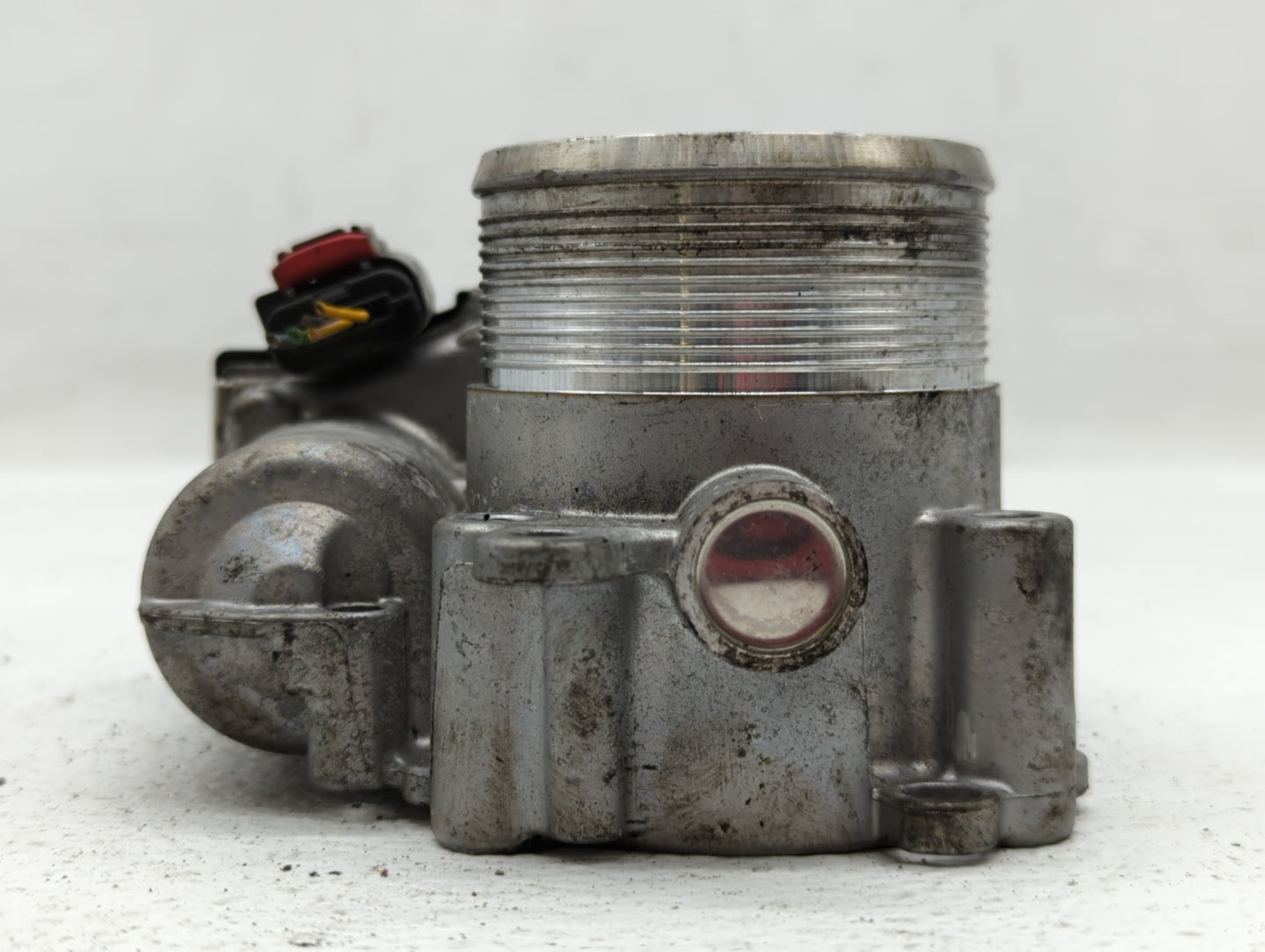 2017-2019 Jaguar Xe Throttle Body P/N:G4D3-9F991-AA Fits Fits 2017 2018 2019 OEM Used Auto Parts - Oemusedautoparts1.com