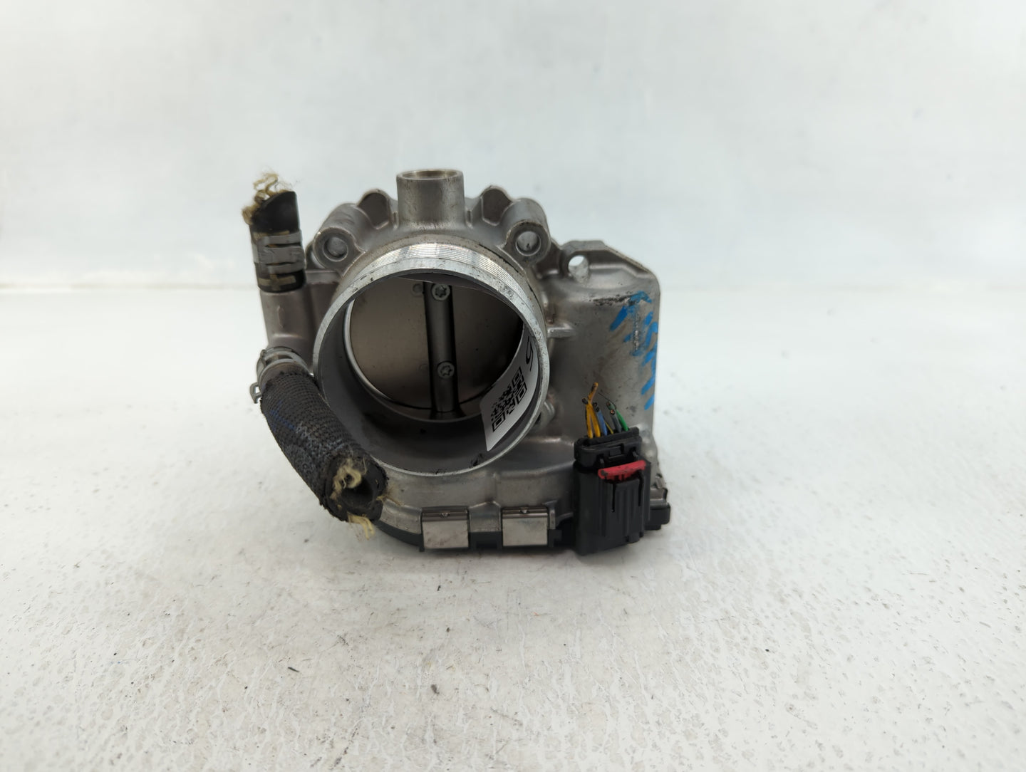 2018-2019 Jaguar Xe Throttle Body P/N:H4P3-9F991-AA Fits Fits 2018 2019 2020 OEM Used Auto Parts - Oemusedautoparts1.com