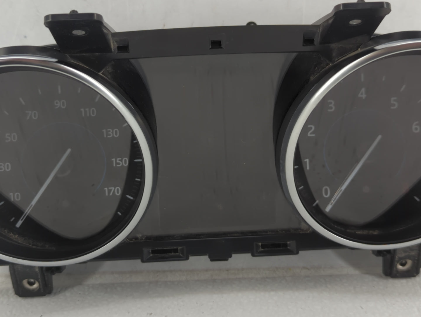2017-2019 Jaguar Xe Instrument Cluster Speedometer Gauges P/N:JX7310F844AB Fits Fits 2017 2018 2019 OEM Used Auto Parts - Oe
