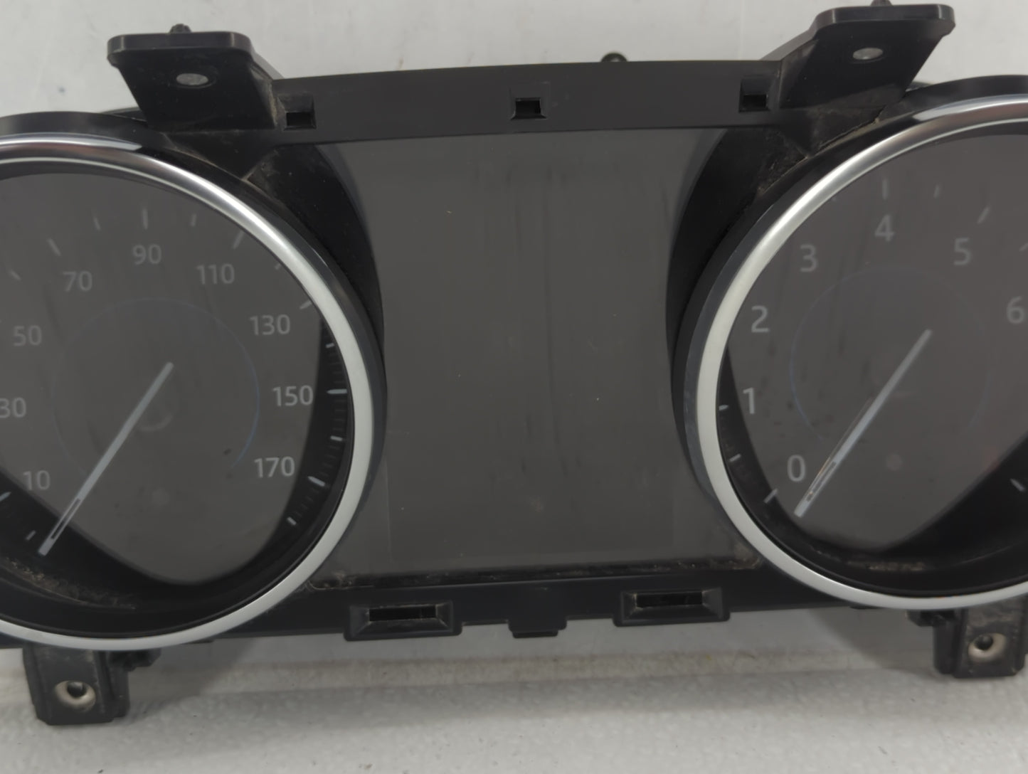 2017-2019 Jaguar Xe Instrument Cluster Speedometer Gauges P/N:JX7310F844AB Fits Fits 2017 2018 2019 OEM Used Auto Parts - Oe