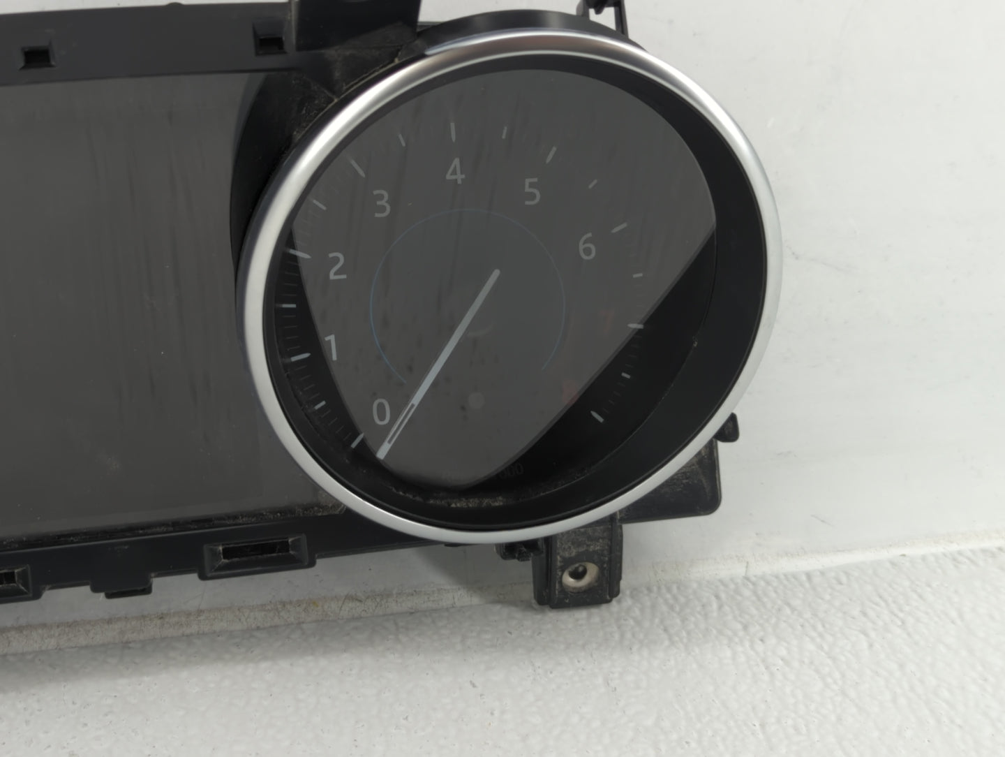 2017-2019 Jaguar Xe Instrument Cluster Speedometer Gauges P/N:JX7310F844AB Fits Fits 2017 2018 2019 OEM Used Auto Parts - Oe