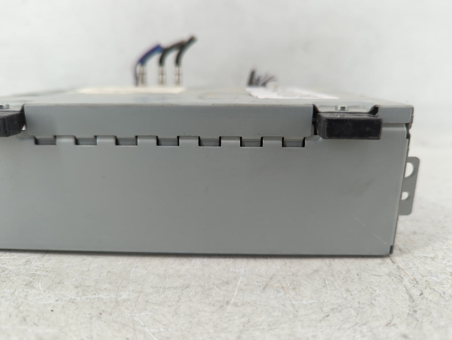 2018 Jaguar Xe Radio AM FM Cd Player Receiver Replacement P/N:HY32-18K812-DF Fits OEM Used Auto Parts - Oemusedautoparts1.co