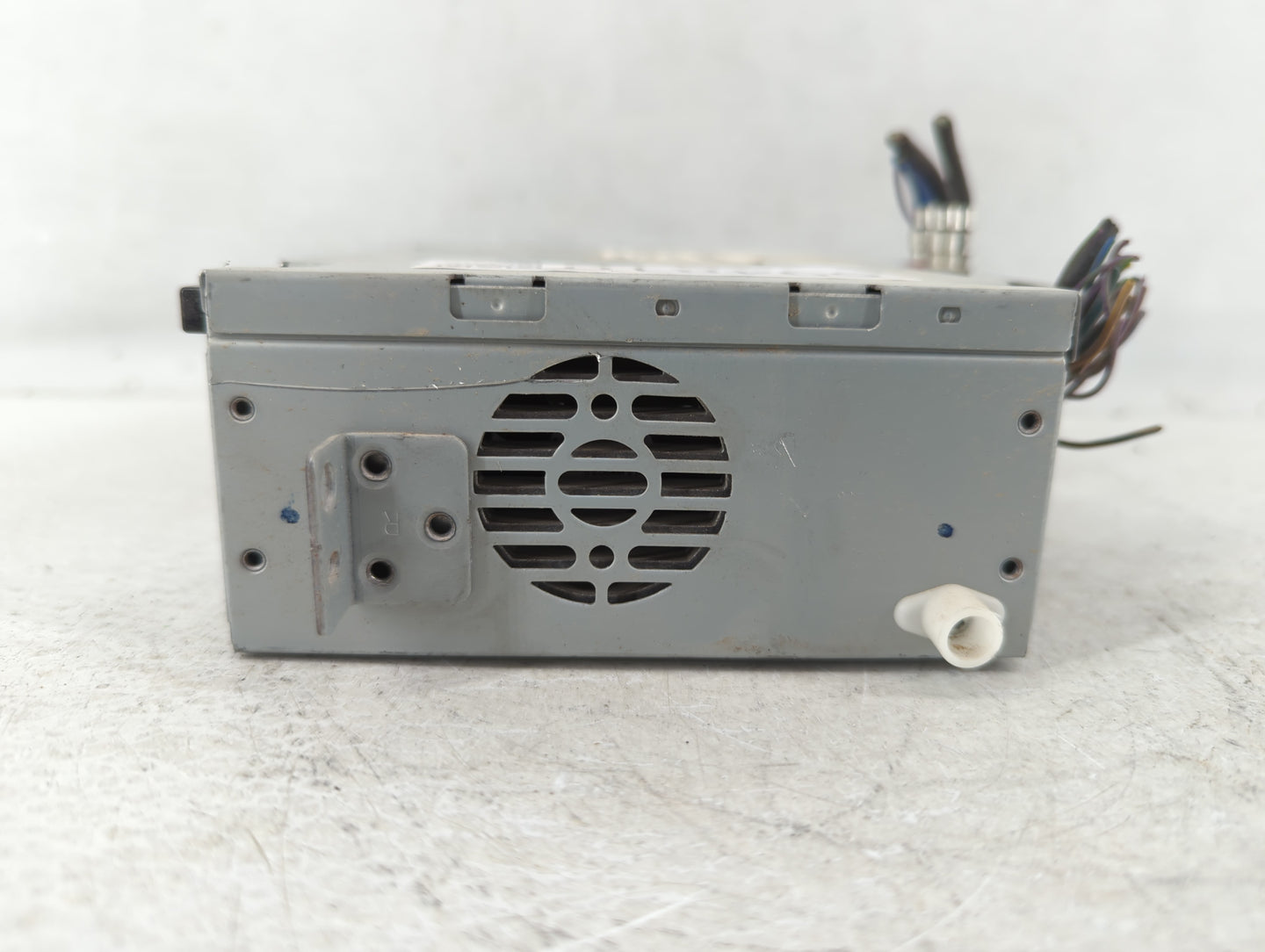 2018 Jaguar Xe Radio AM FM Cd Player Receiver Replacement P/N:HY32-18K812-DF Fits OEM Used Auto Parts - Oemusedautoparts1.co