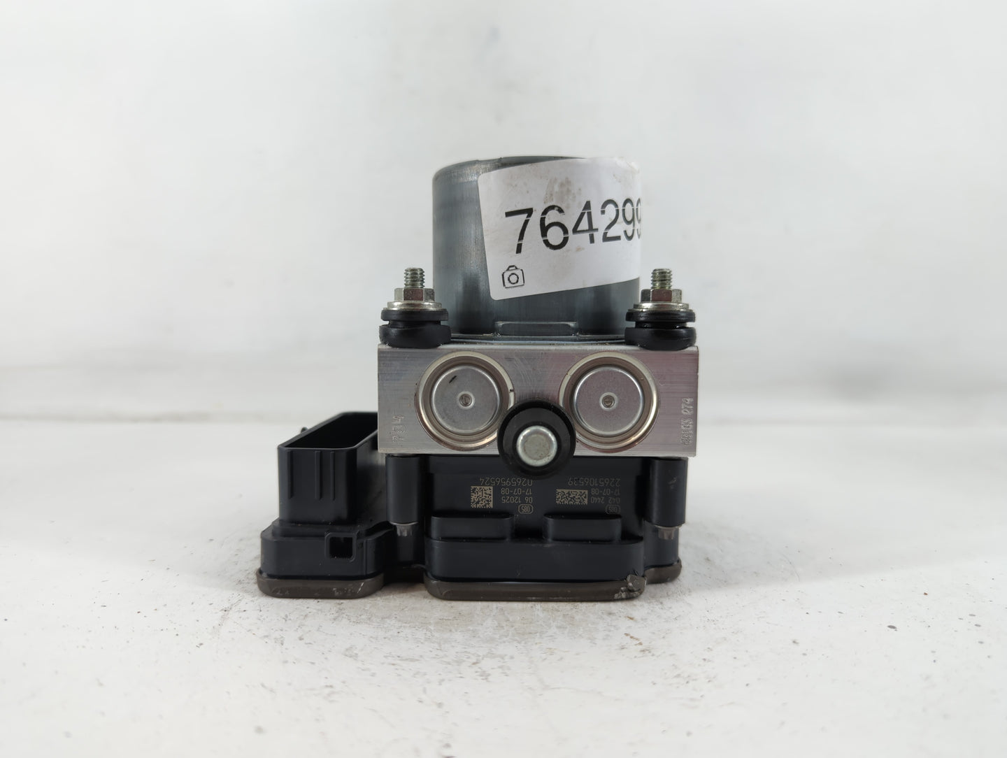 2018 Jaguar Xe ABS Pump Control Module Replacement P/N:HK83-14F447-CF Fits OEM Used Auto Parts - Oemusedautoparts1.com