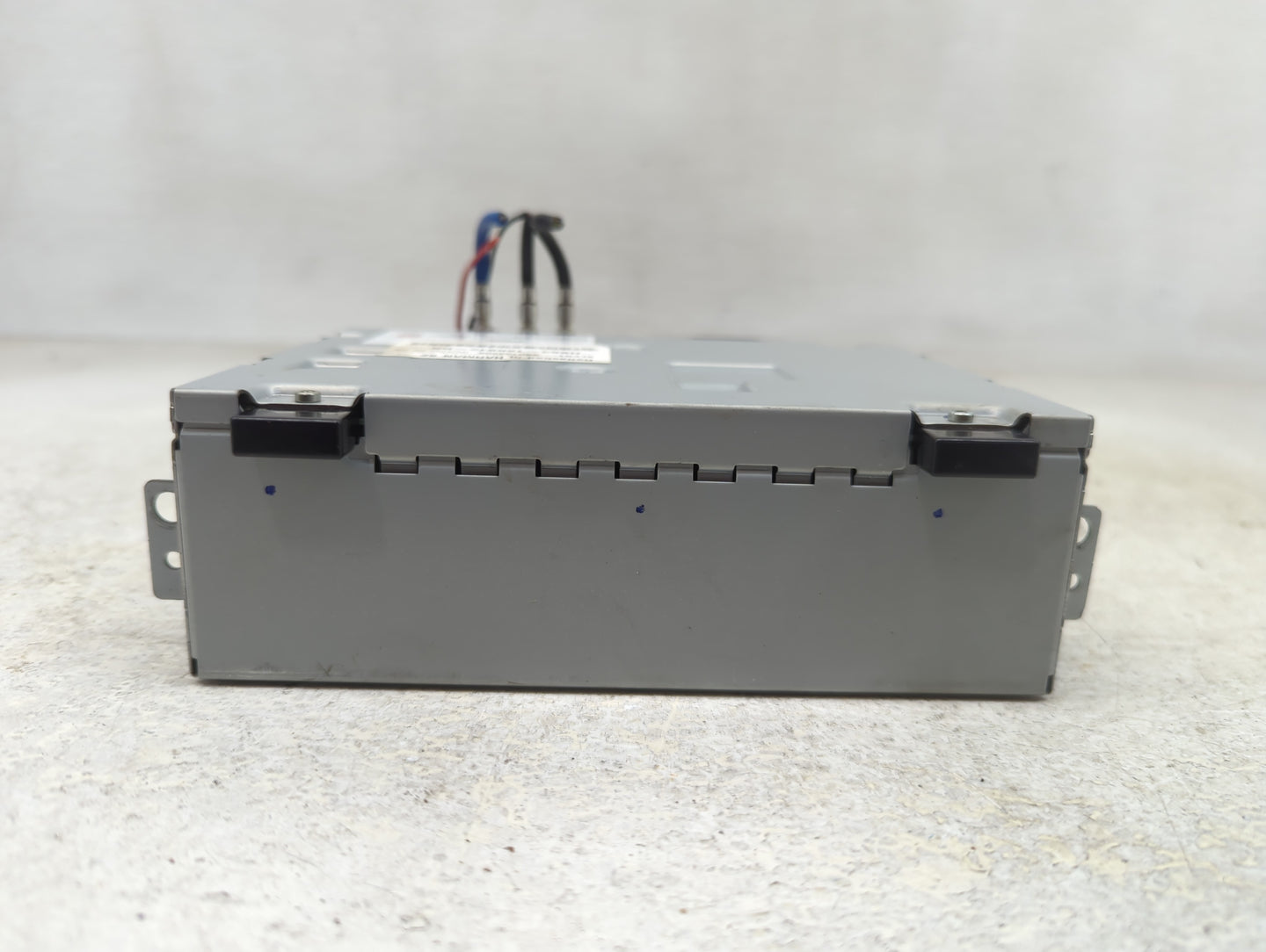 2018-2019 Jaguar Xf Radio AM FM Cd Player Receiver Replacement P/N:HX6318K812DB Fits Fits 2018 2019 OEM Used Auto Parts - Oe