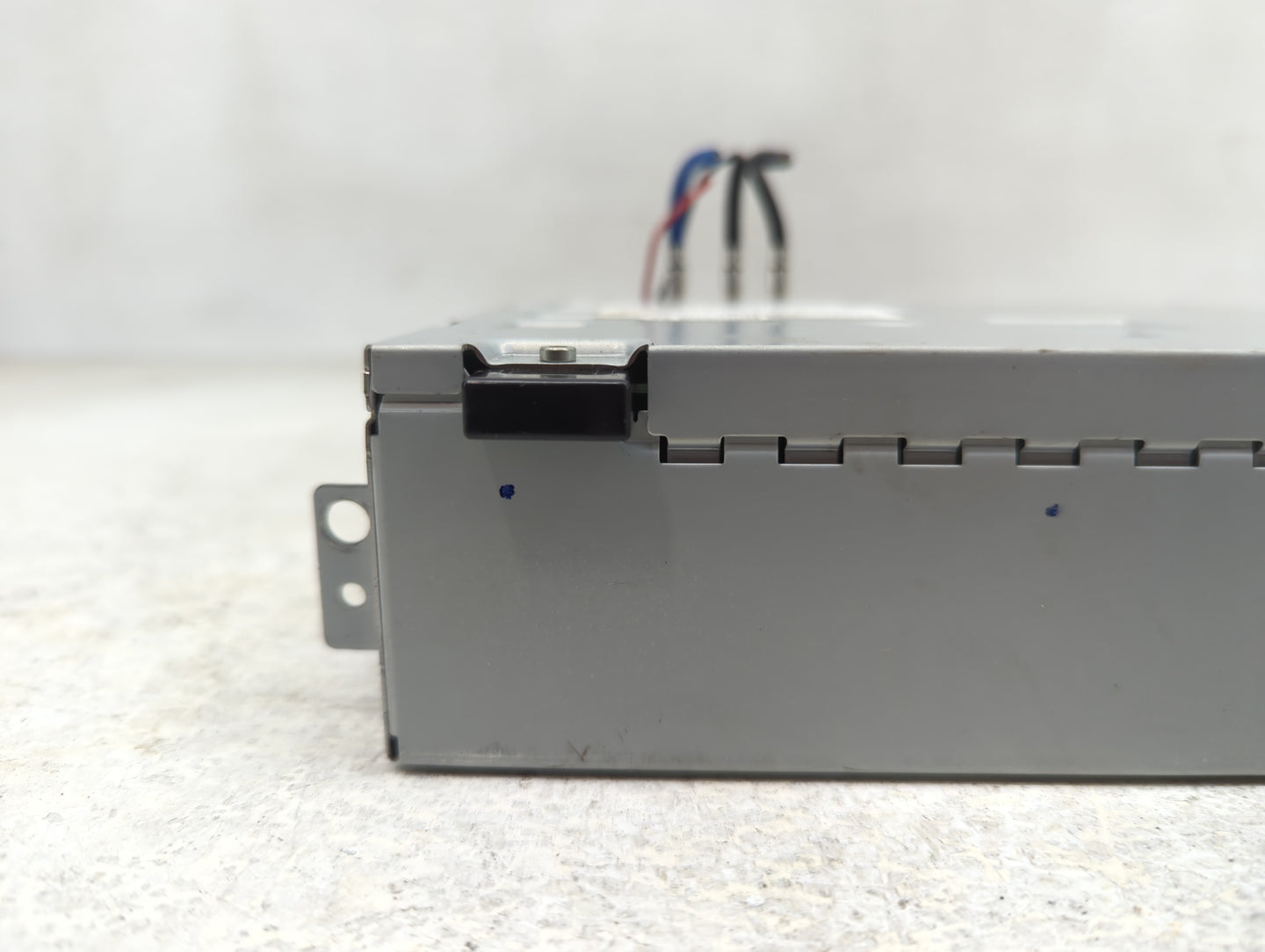 2018-2019 Jaguar Xf Radio AM FM Cd Player Receiver Replacement P/N:HX6318K812DB Fits Fits 2018 2019 OEM Used Auto Parts - Oe