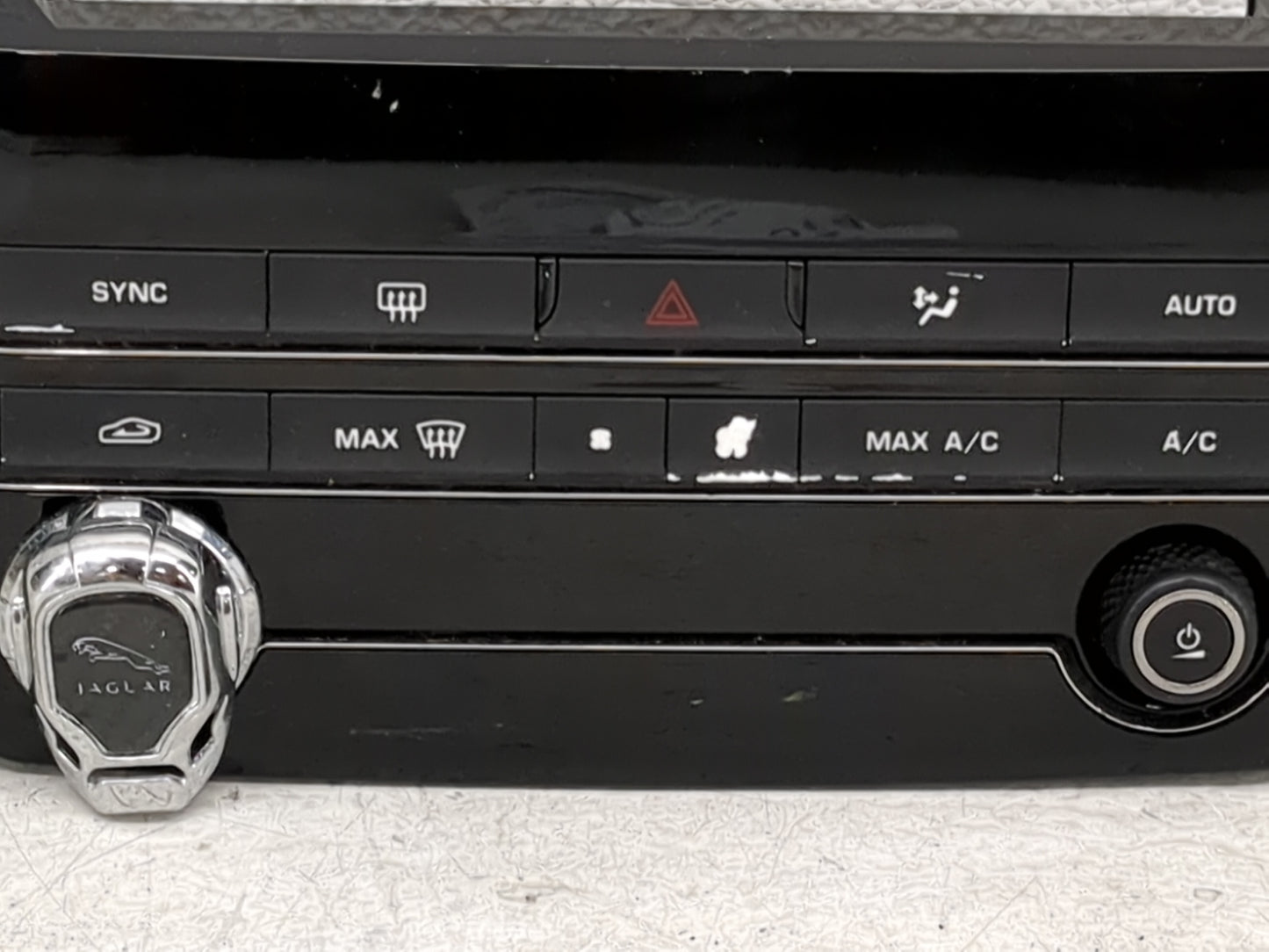 2018-2019 Jaguar Xf Climate Control Module Temperature AC/Heater Replacement P/N:JX63-18C858-LB JX6318C858ABB Fits Fits 2018