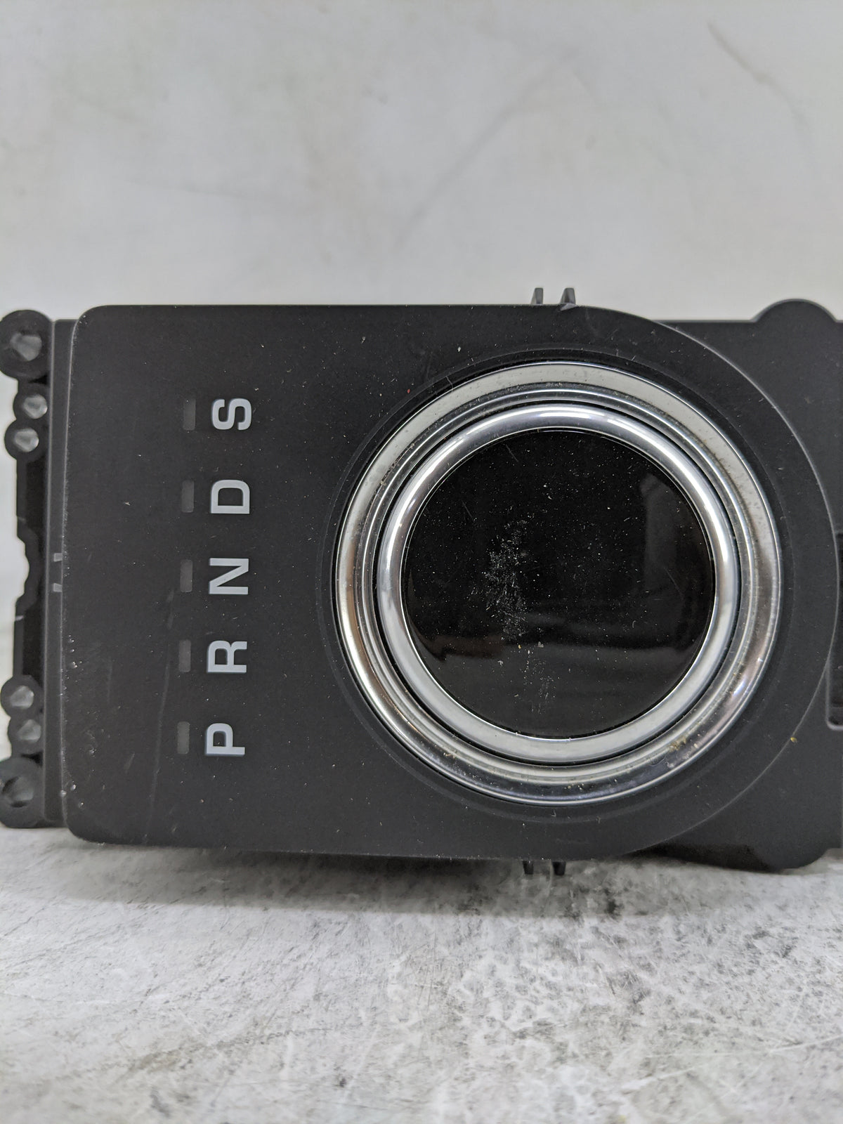 2018 Jaguar Xf Floor Console Assembly Shifter Black - Oemusedautoparts1.com