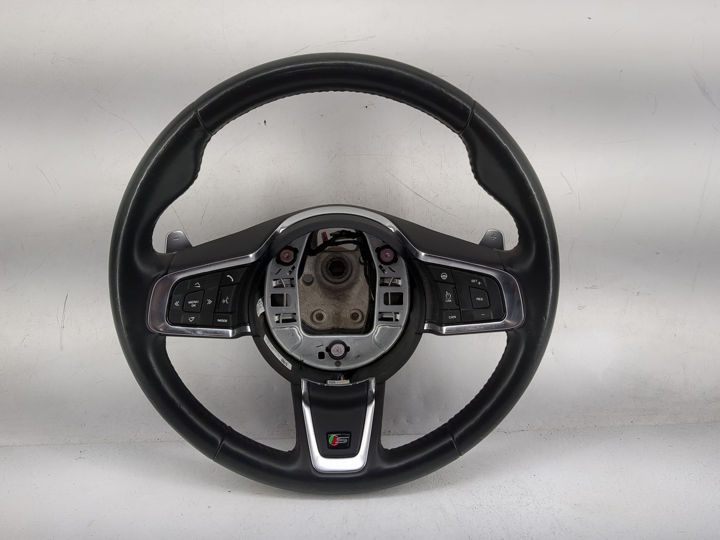 2018 Jaguar Xf Steering Wheel Oem Black - Oemusedautoparts1.com