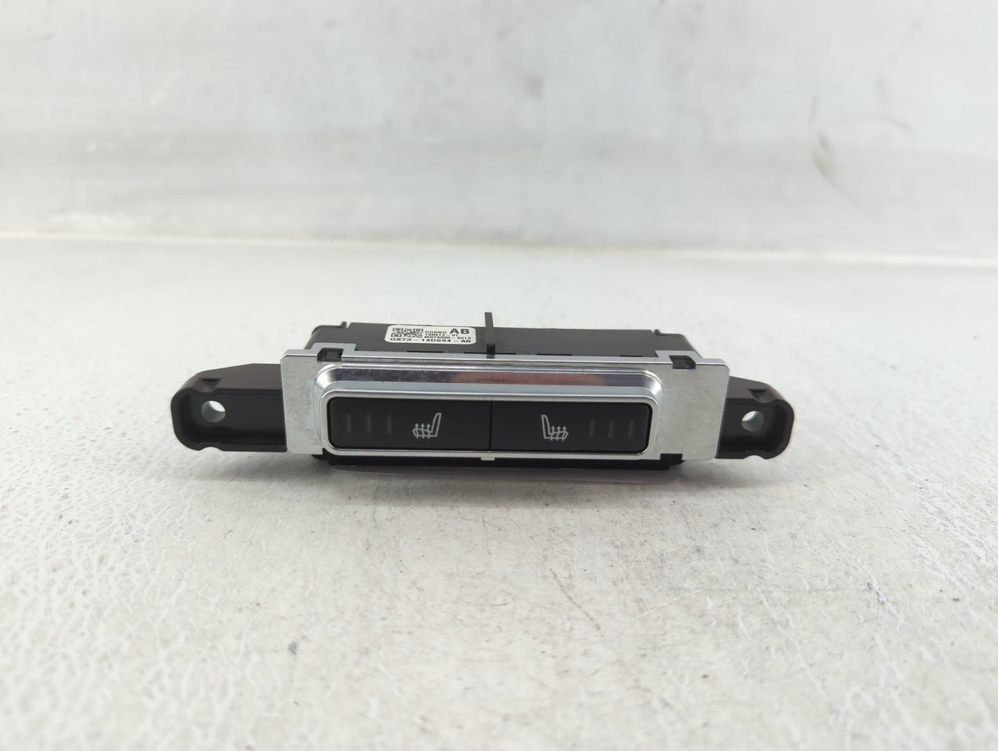 2018-2019 Jaguar Xf Climate Control Module Temperature AC/Heater Replacement P/N:GX73-14D694-AB Fits Fits 2018 2019 2020 OEM