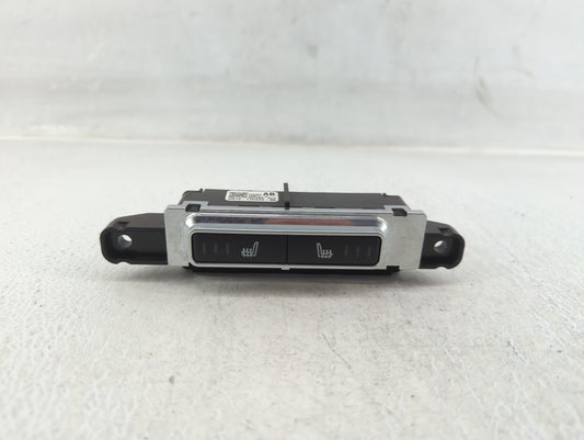 2018-2019 Jaguar Xf Climate Control Module Temperature AC/Heater Replacement P/N:GX73-14D694-AB Fits Fits 2018 2019 2020 OEM