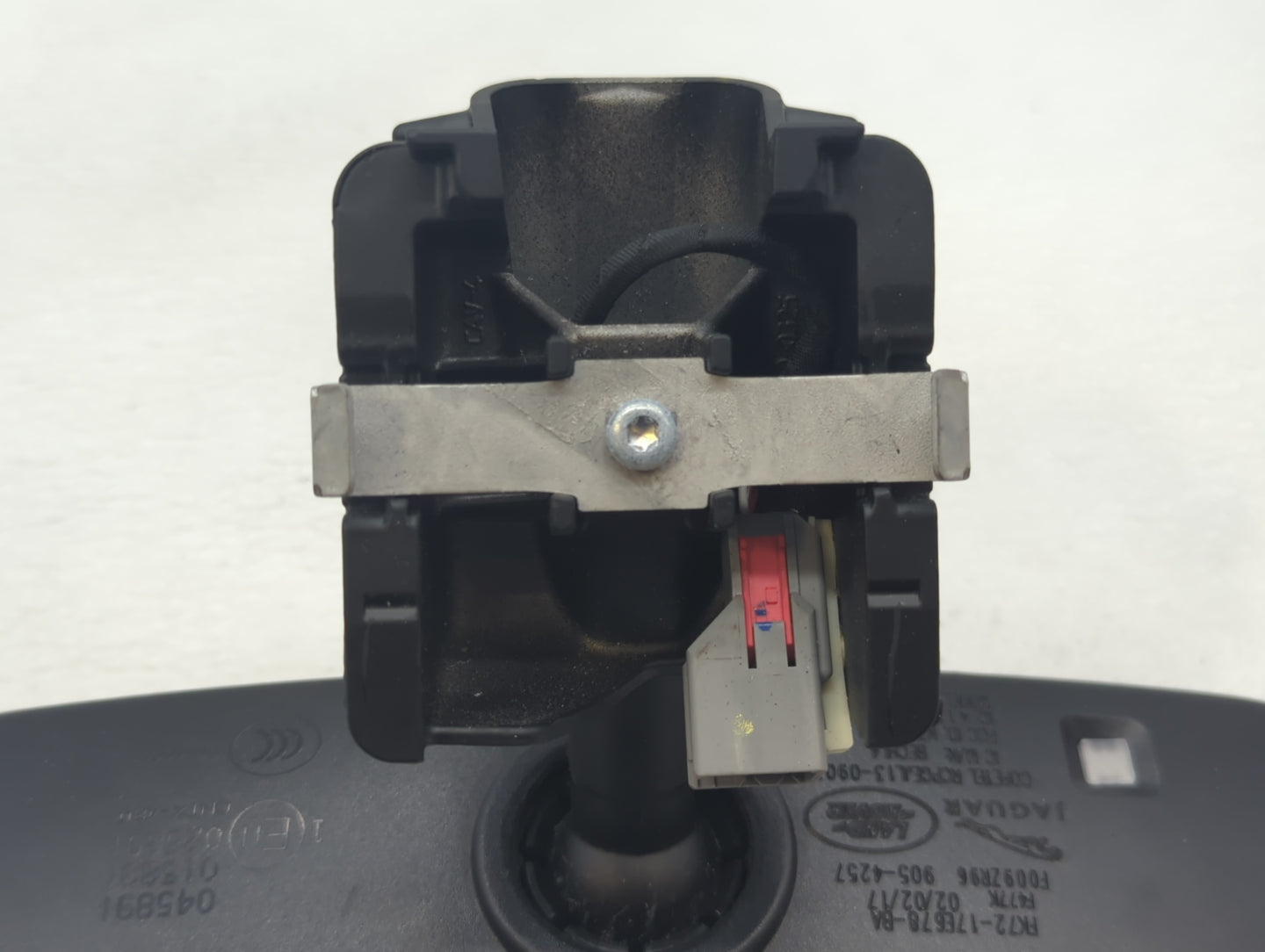 2016-2018 Jaguar Xf Interior Rear View Mirror Replacement OEM P/N:FK72-17E678-BA E11045891 Fits Fits 2015 2016 2017 2018 201