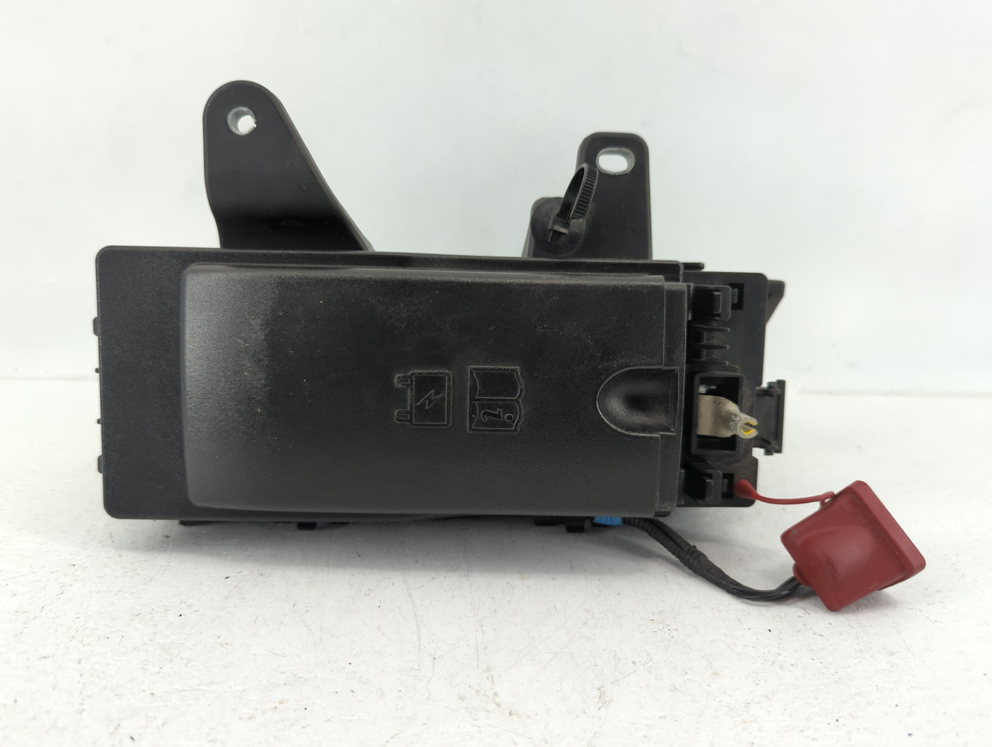 2016-2019 Jaguar Xf Fusebox Fuse Box Panel Relay Module P/N:GX73-14A076-AA Fits Fits 2016 2017 2018 2019 OEM Used Auto Parts