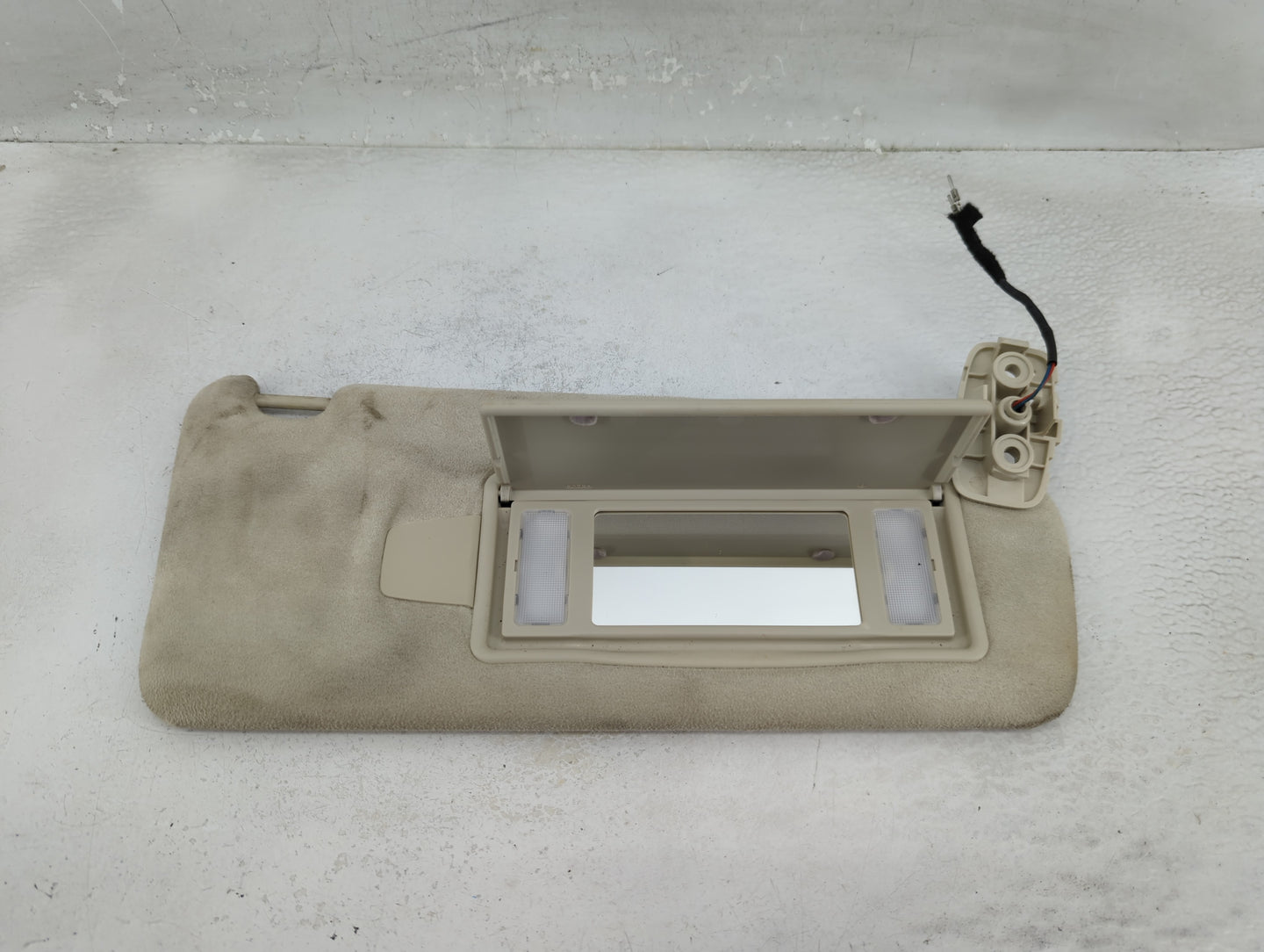 2014-2019 Jaguar Xj Sun Visor Shade Replacement Passenger Right Mirror Fits Fits 2014 2015 2016 2017 2018 2019 OEM Used Auto