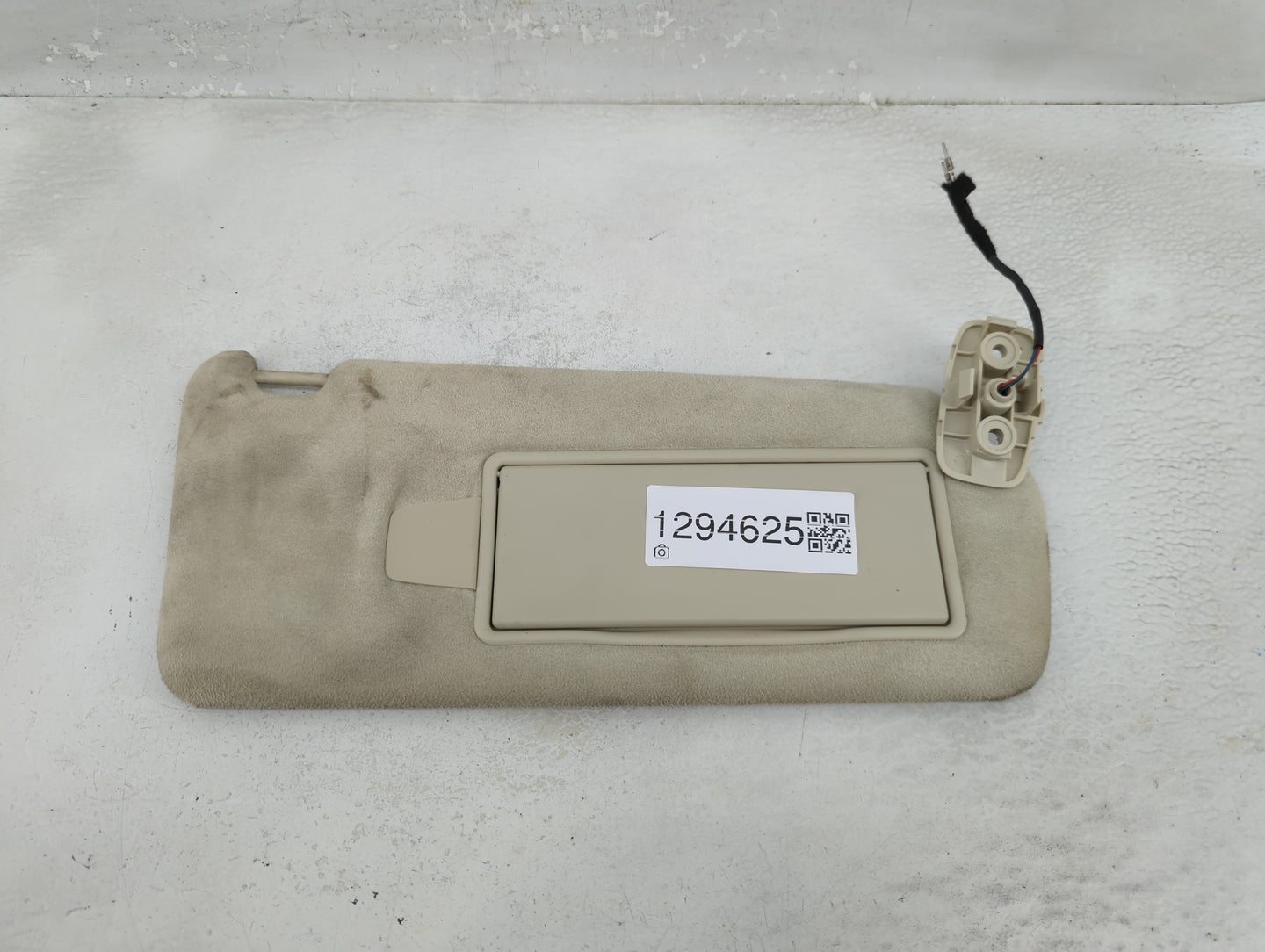2014-2019 Jaguar Xj Sun Visor Shade Replacement Passenger Right Mirror Fits Fits 2014 2015 2016 2017 2018 2019 OEM Used Auto