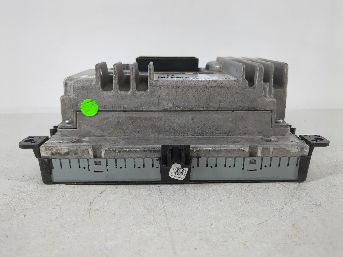 2018 Jeep Cherokee Information Display Screen Black - Oemusedautoparts1.com