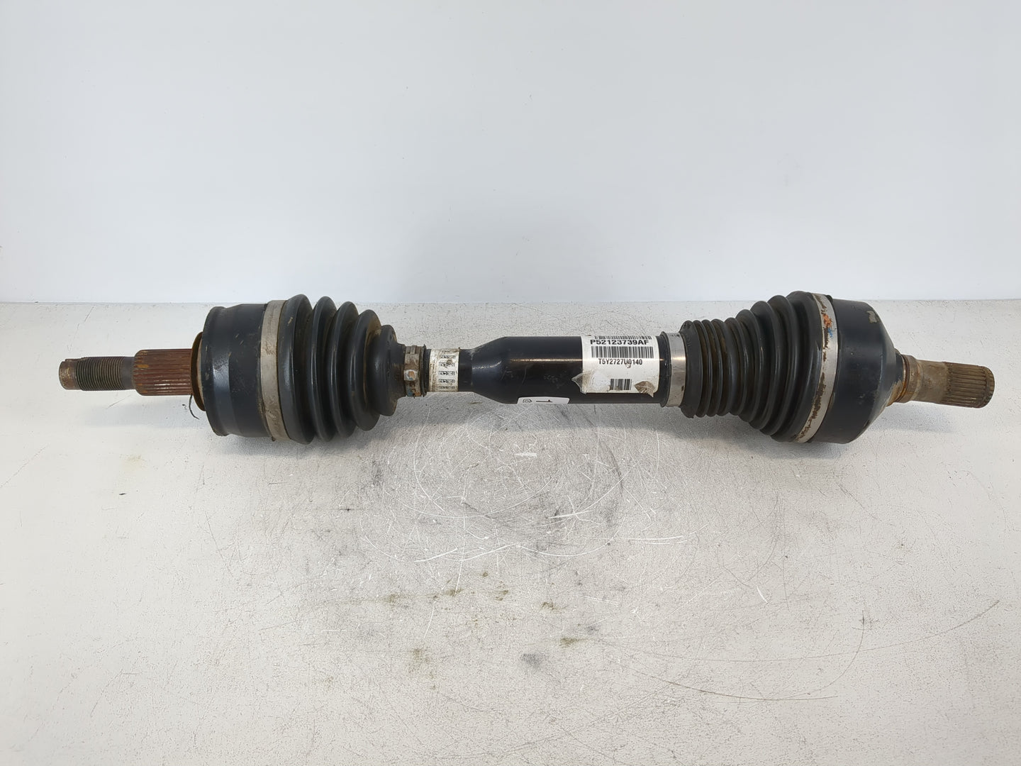 2014-2018 Jeep Cherokee Axle Shaft Front Driver Cv C/v - Oemusedautoparts1.com