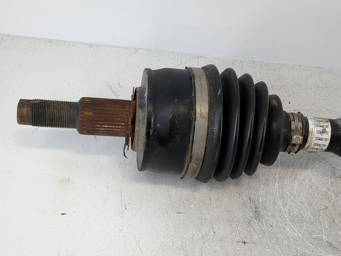 2014-2018 Jeep Cherokee Axle Shaft Front Driver Cv C/v - Oemusedautoparts1.com
