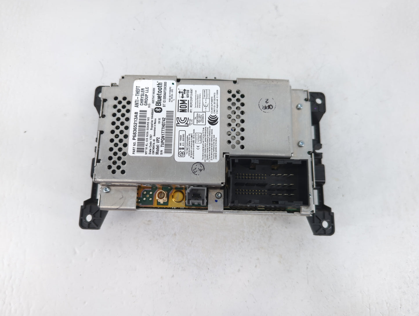 2018 Jeep Cherokee Radio AM FM Cd Player Receiver Replacement P/N:P68365213AB Fits OEM Used Auto Parts - Oemusedautoparts1.c