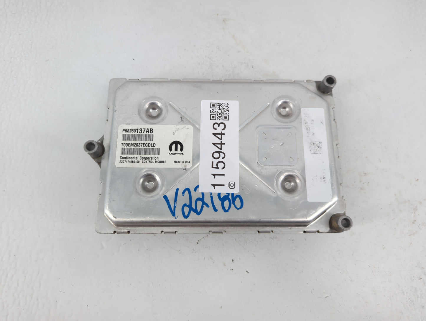 2018 Jeep Cherokee PCM Engine Control Computer ECU ECM PCU OEM P/N:P68259137AB Fits OEM Used Auto Parts - Oemusedautoparts1.