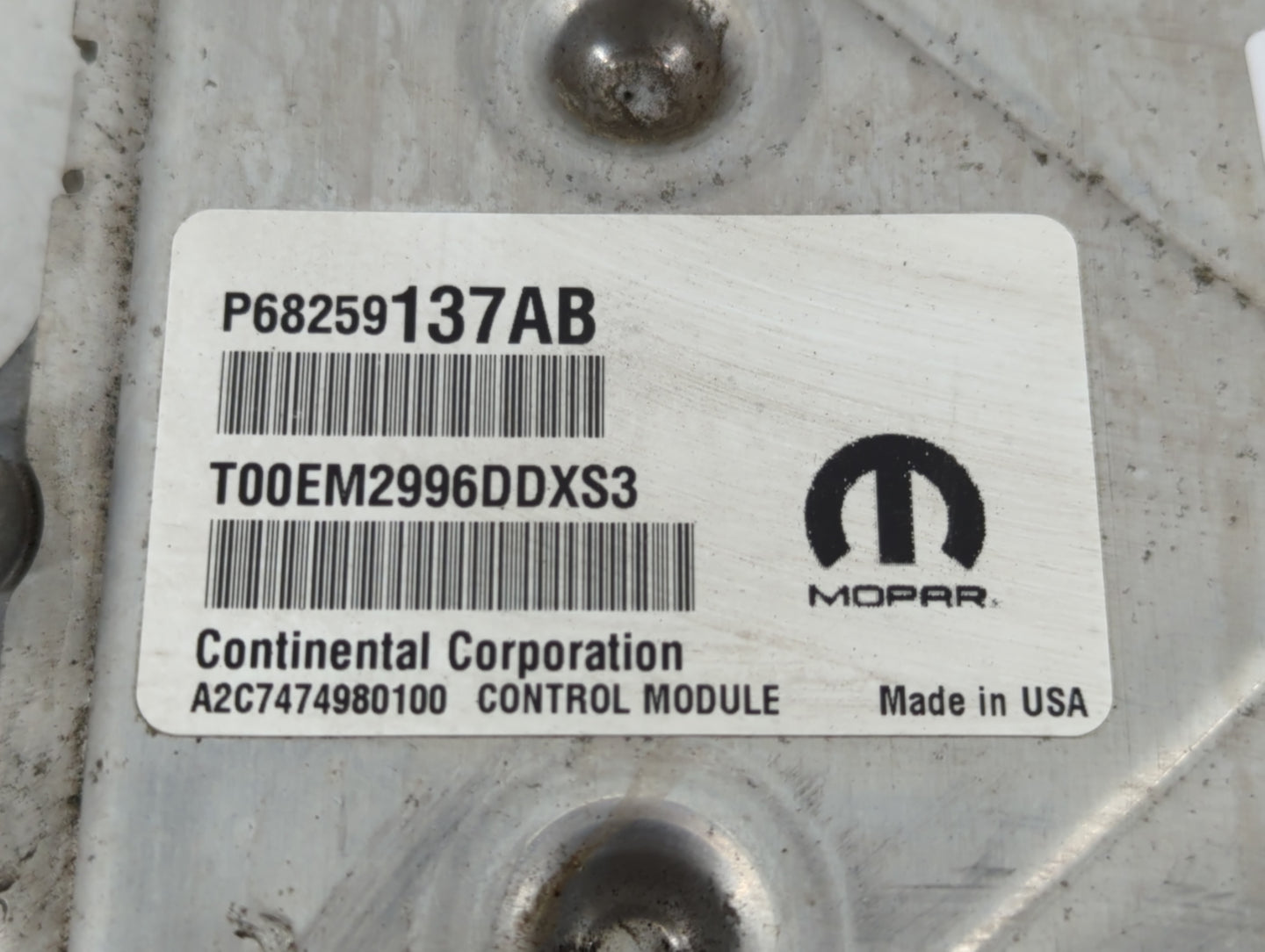 2018 Jeep Cherokee PCM Engine Control Computer ECU ECM PCU OEM P/N:P68259137AB Fits OEM Used Auto Parts - Oemusedautoparts1.