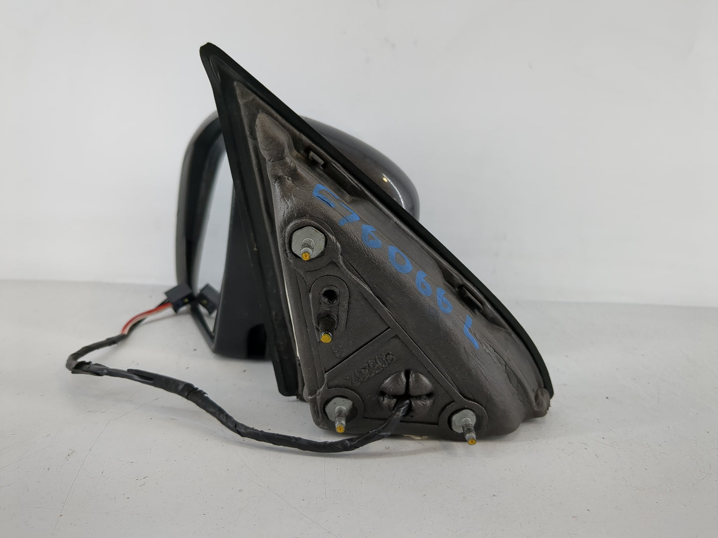 2014-2021 Jeep Cherokee Driver Side View Mirror - Left Door Mirror OEM Used - Oemusedautoparts1.com