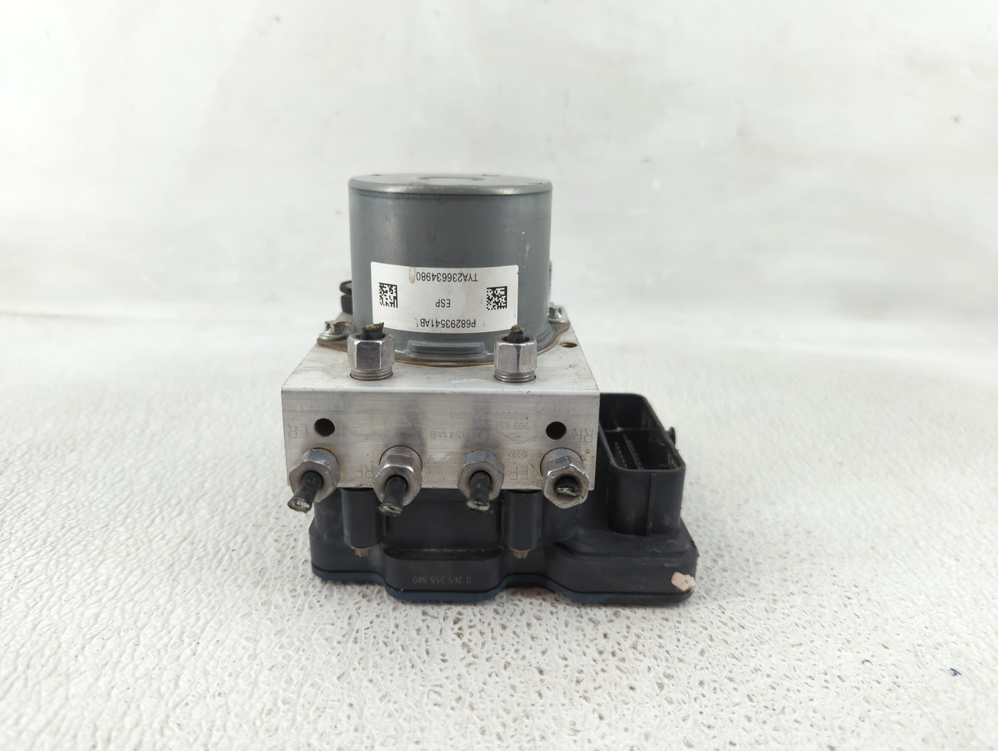 2017 Jeep Cherokee ABS Pump Control Module Replacement P/N:P68371198AA Fits OEM Used Auto Parts - Oemusedautoparts1.com