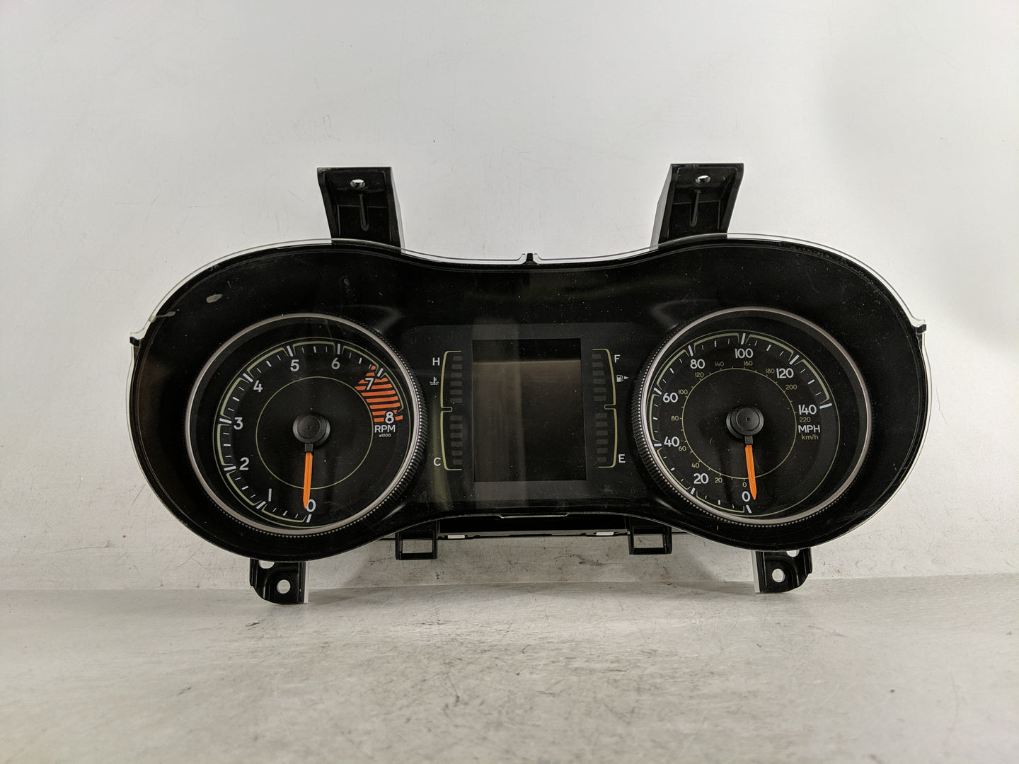 2017-2018 Jeep Cherokee Instrument Cluster Speedometer Gauges P/N:P68309018AD Fits Fits 2017 2018 OEM Used Auto Parts - Oemu