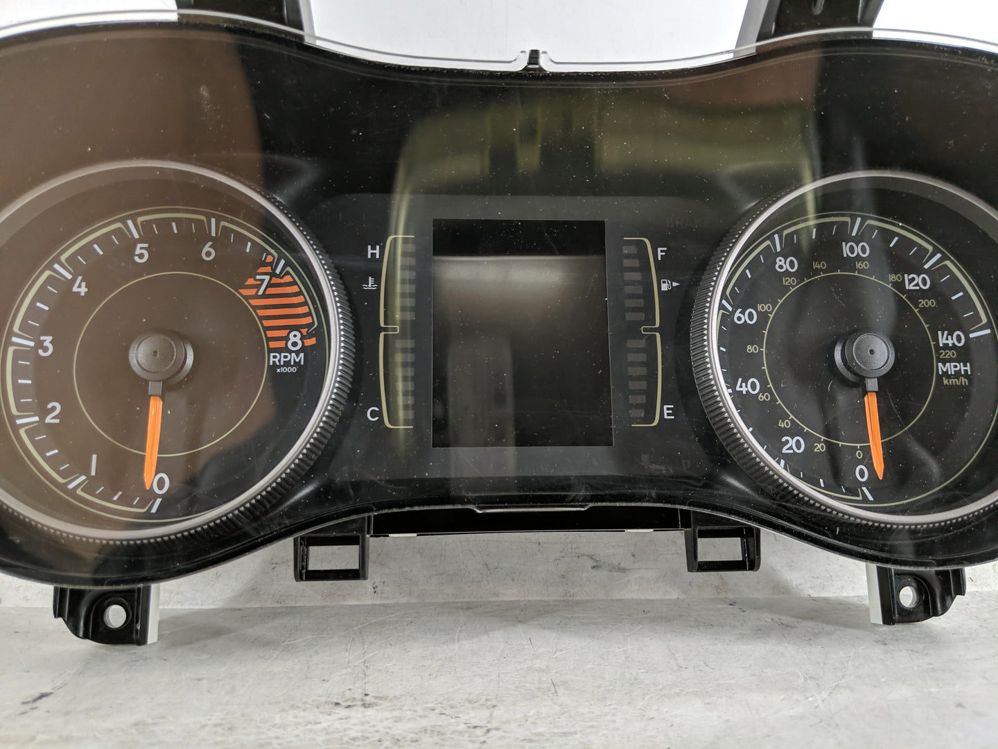 2017-2018 Jeep Cherokee Instrument Cluster Speedometer Gauges P/N:P68309018AD Fits Fits 2017 2018 OEM Used Auto Parts - Oemu
