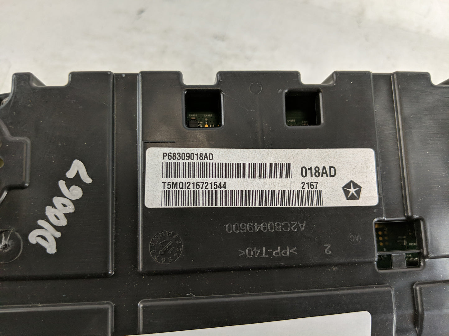 2017-2018 Jeep Cherokee Instrument Cluster Speedometer Gauges P/N:P68309018AD Fits Fits 2017 2018 OEM Used Auto Parts - Oemu