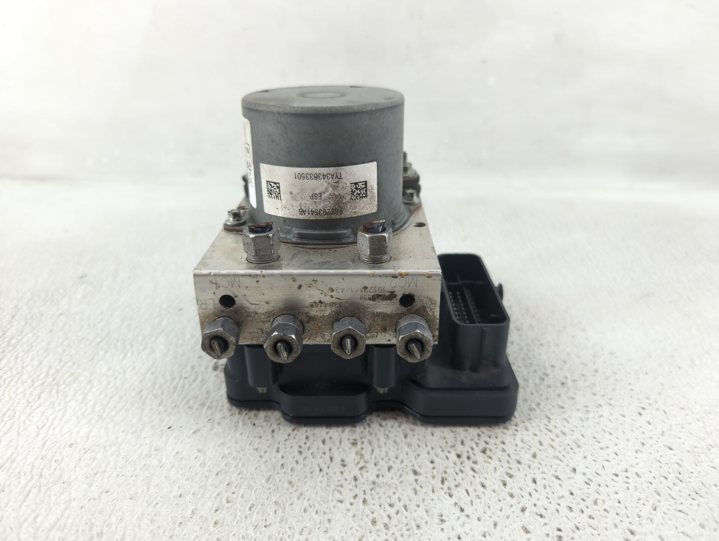 2018 Jeep Cherokee ABS Pump Control Module Replacement P/N:P68293541 AB Fits OEM Used Auto Parts - Oemusedautoparts1.com